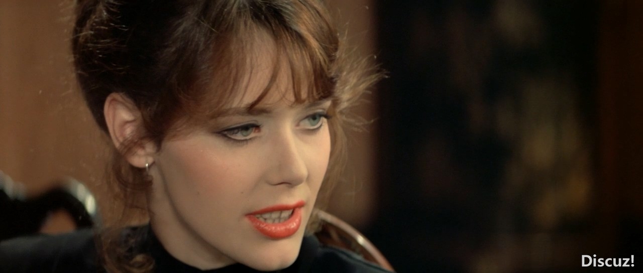 Emmanuelle 2.1975.720p.BluRay.x264-CiNEFiLE.mkv_003845.014.jpg