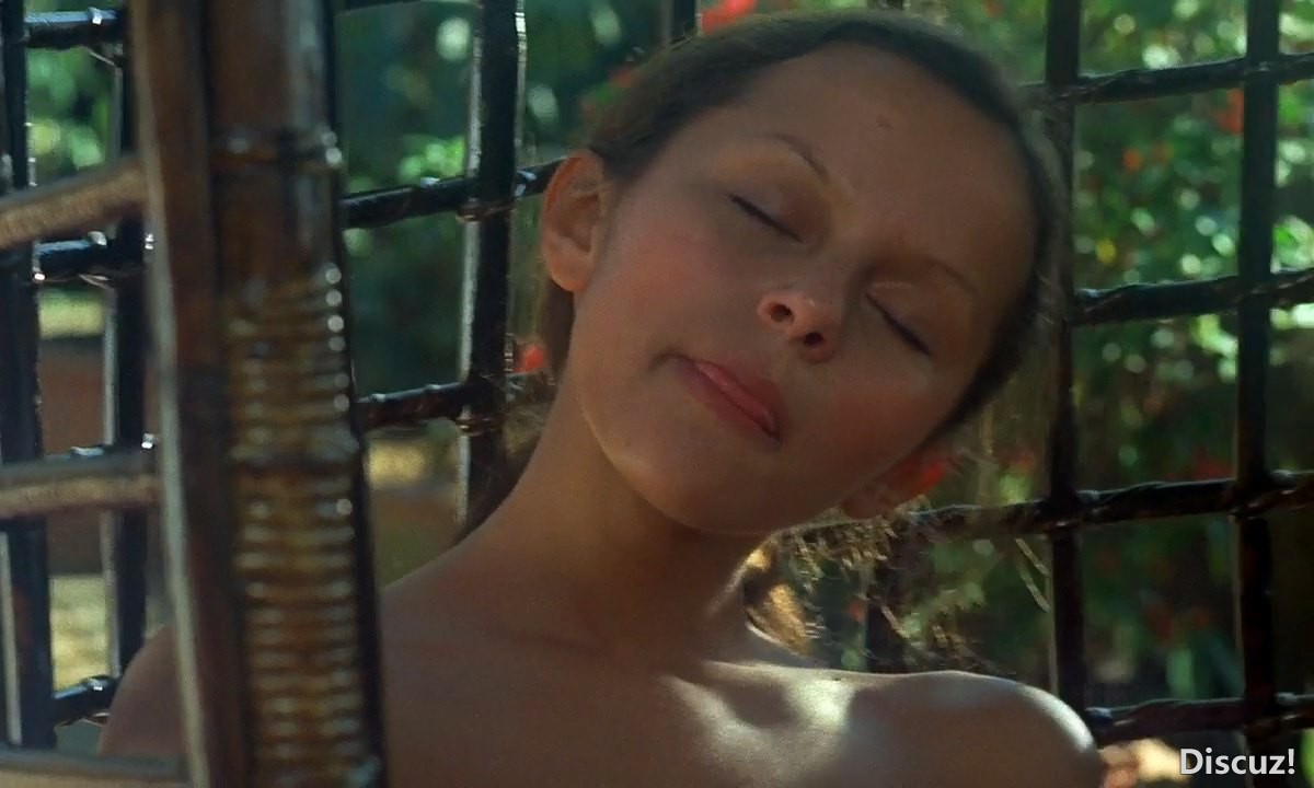 Emmanuelle (1974) BRRip 720p x264 [Dual Audio][DTS][French   English]--prisak~~{.jpg