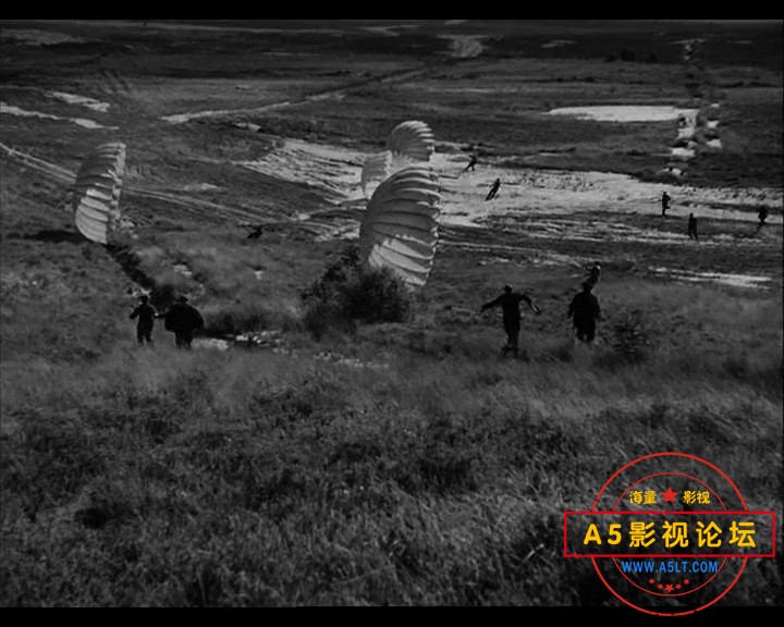 【百度云】[英国] 敢死队与叛徒 Against the Wind (1948) 【国语】931G