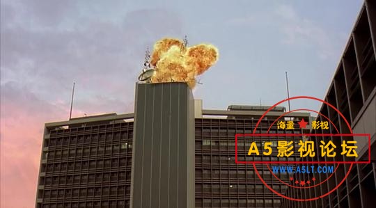 【百度云】[美国] 间接伤害 Collateral Damage (2002) 【国语】mkv  2.77G