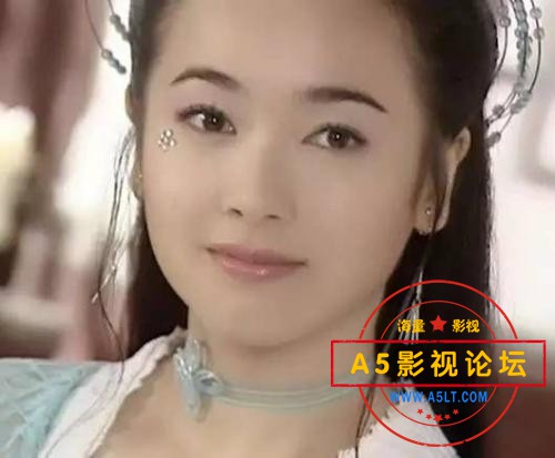 左小青饰雅风