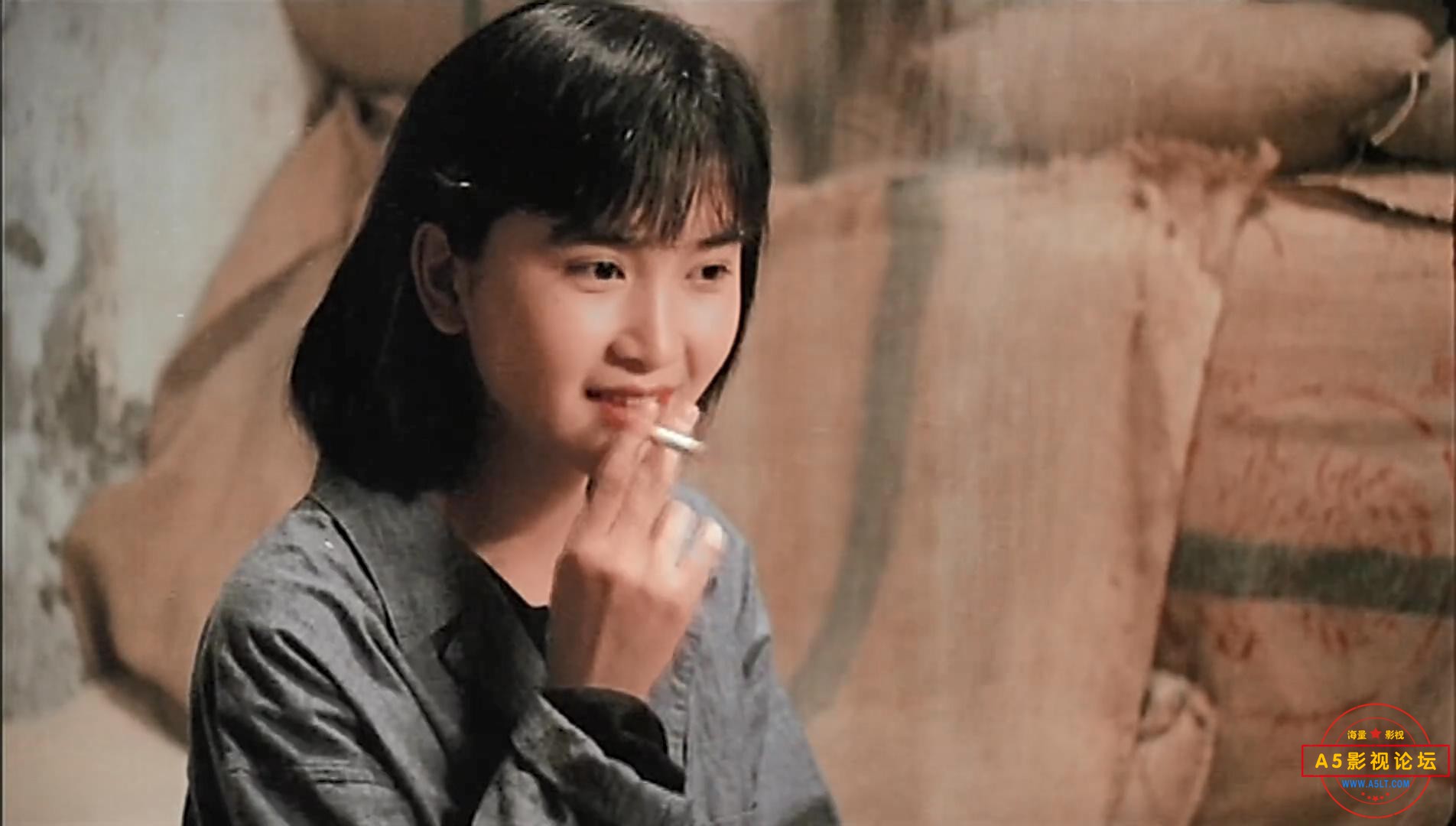 地下情 国粤双语中字 1986.1080P.mkv_20201006_134721977.jpg