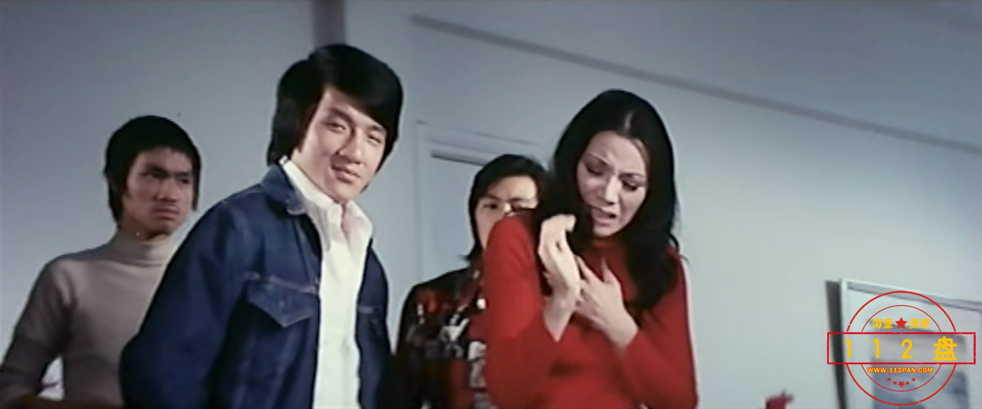 女警察.Rumble.in.Hong.Kong.1973.CHINESE.1080p.WEBRip.x265-VXT.mkv_20210301_175858.334.jpg
