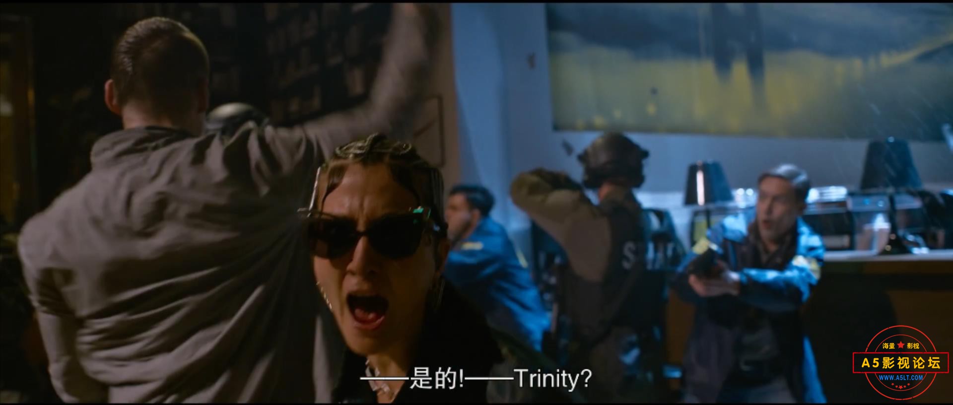黑客帝国X.mp4_20211224_101427414.jpg