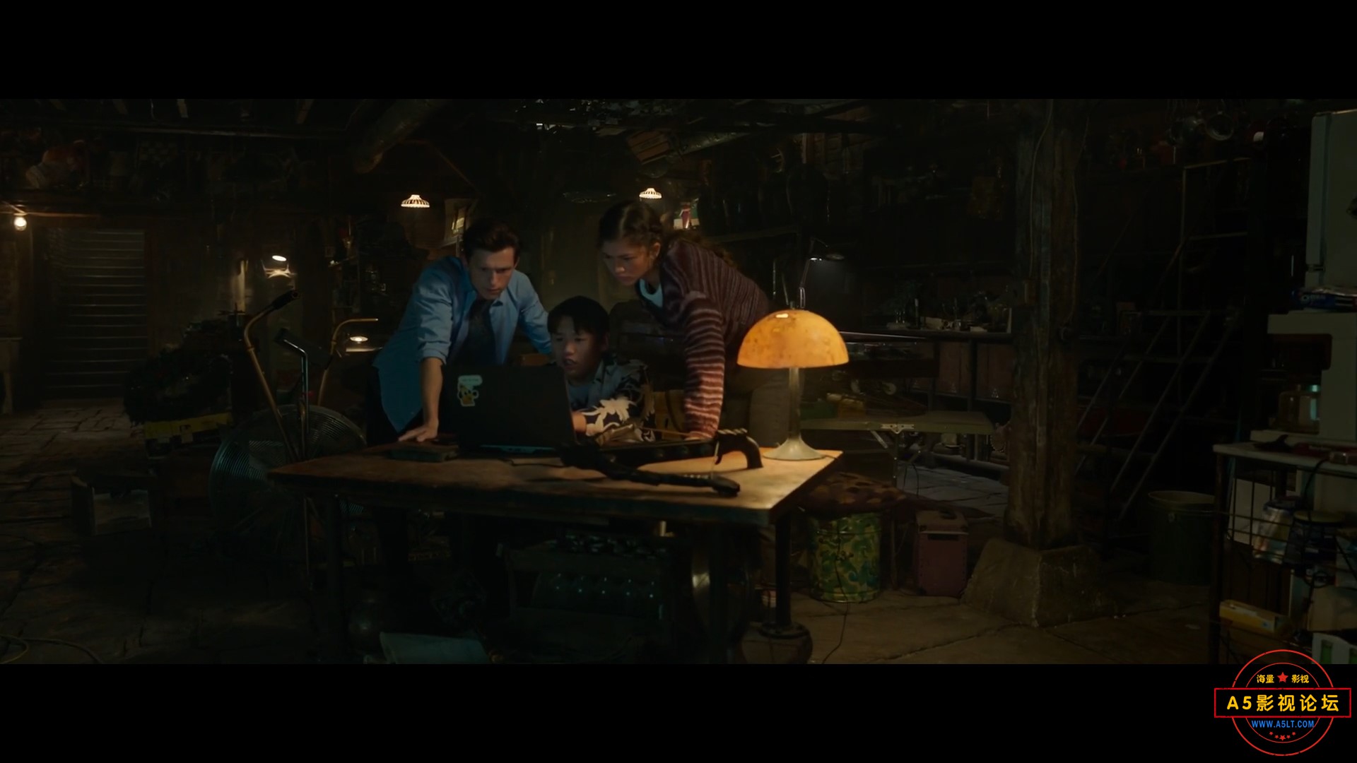 蜘z侠：英x无g.2021.BD1080p.中英双字-00_40_44-2022_03_13_10_11_19.jpg