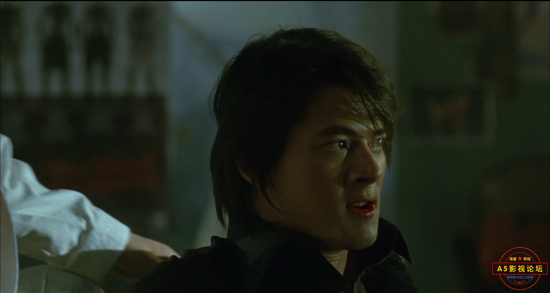 j 鸡.1080P.国粤双语.中字-00_42_24-2022_03_15_10_36_08.jpg