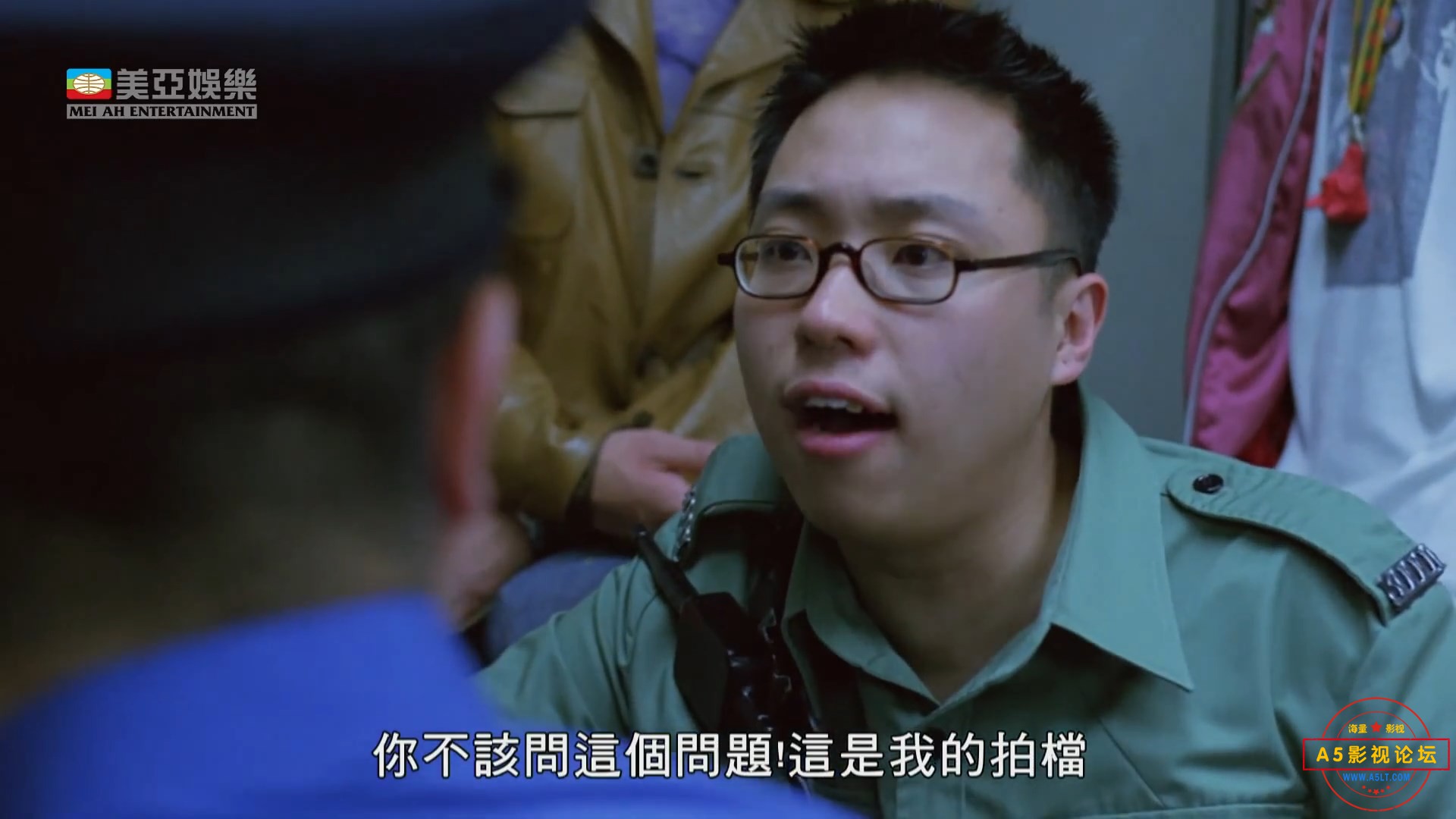 生化寿尸 粤语中字 美亚1080P.mp4.pdf_snapshot_00.44.37.719.jpg