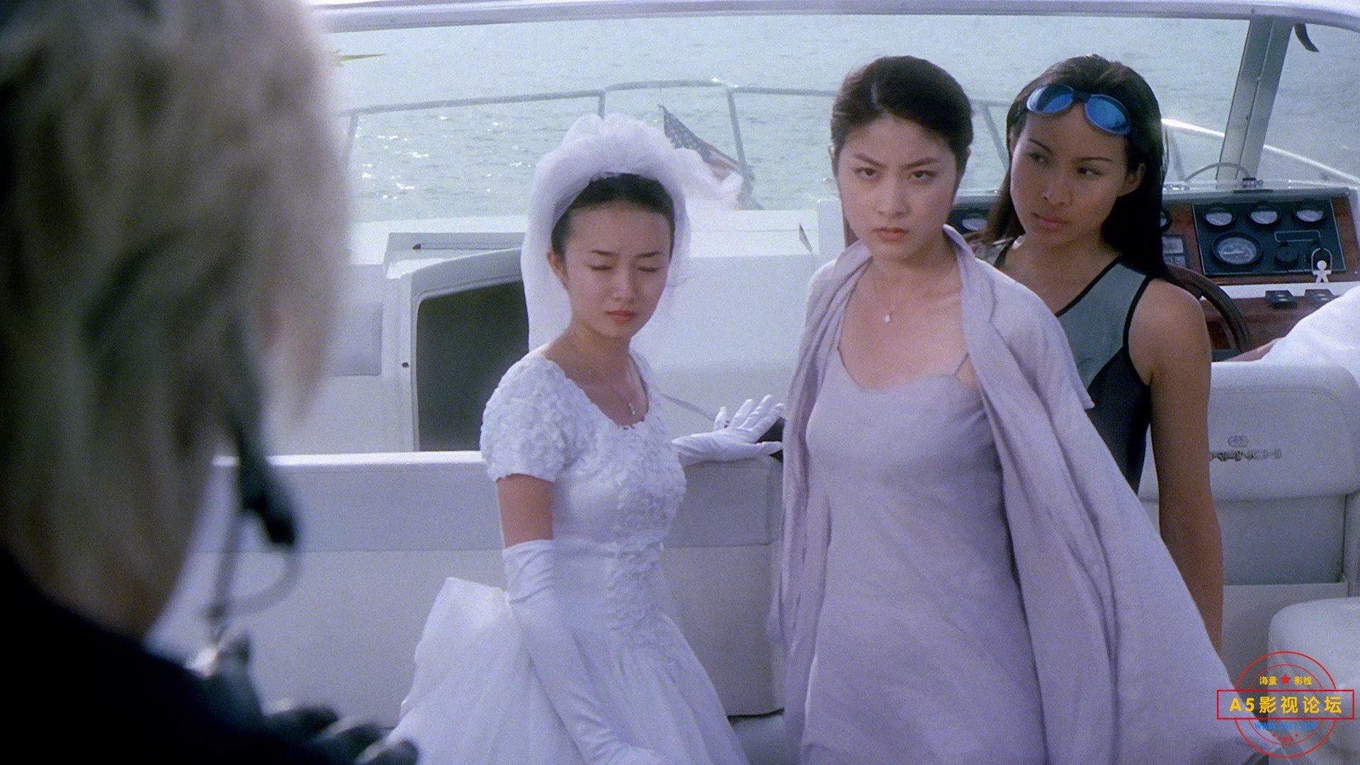 Hot.War.1998.BluRay.1080p.2Audio.DTS-HD.MA.2.0.x265.10bit-ALT.mkv_snapshot_00.11.jpg