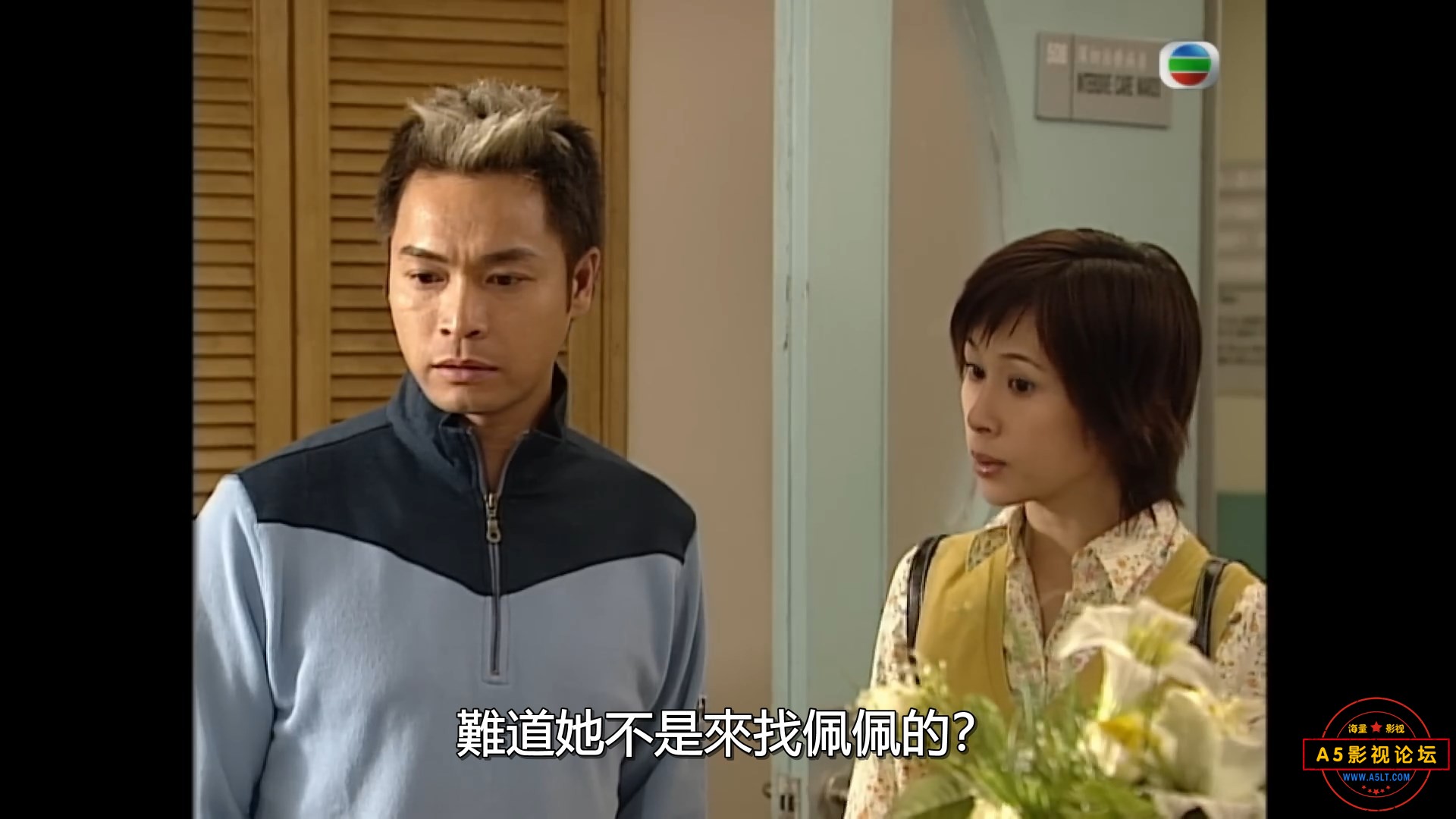 02.mp4_snapshot_12.49.652.jpg