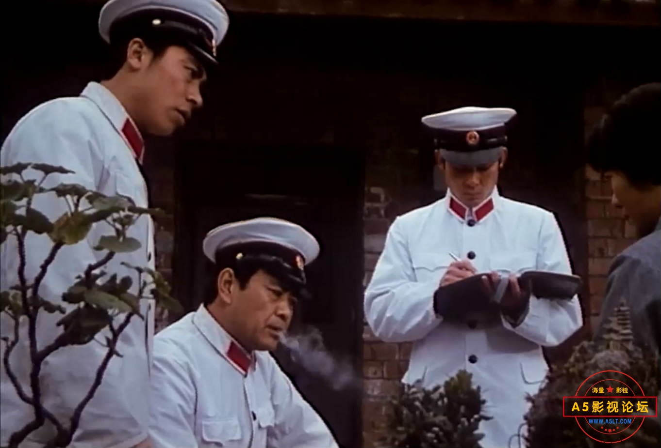 《峨眉飞盗》（峨影1985）W[00_27_06][20221203-223518-3].JPG