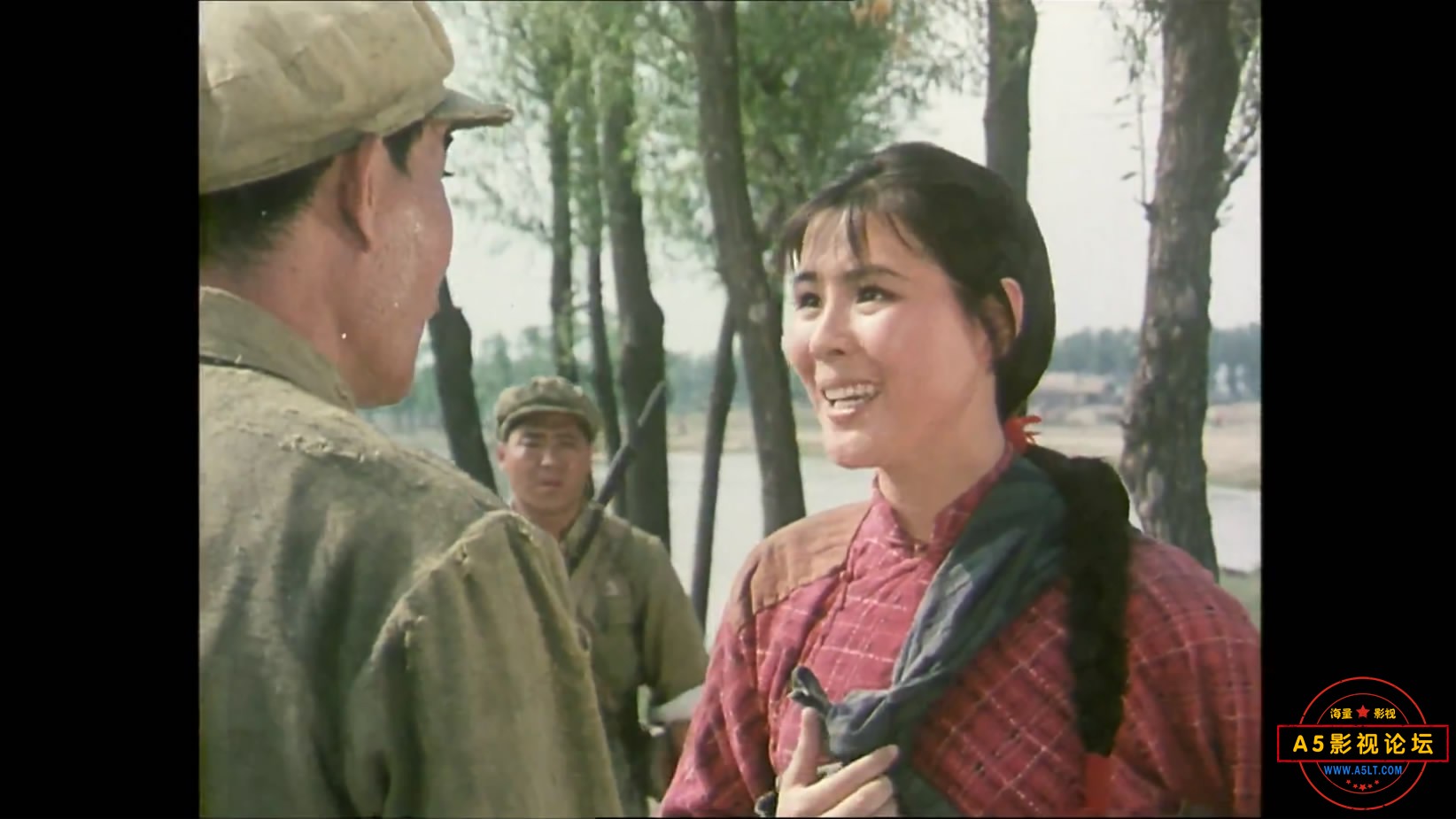 《挺进中原》（峨影1979）W[00_06_41][20221204-104456-3].JPG