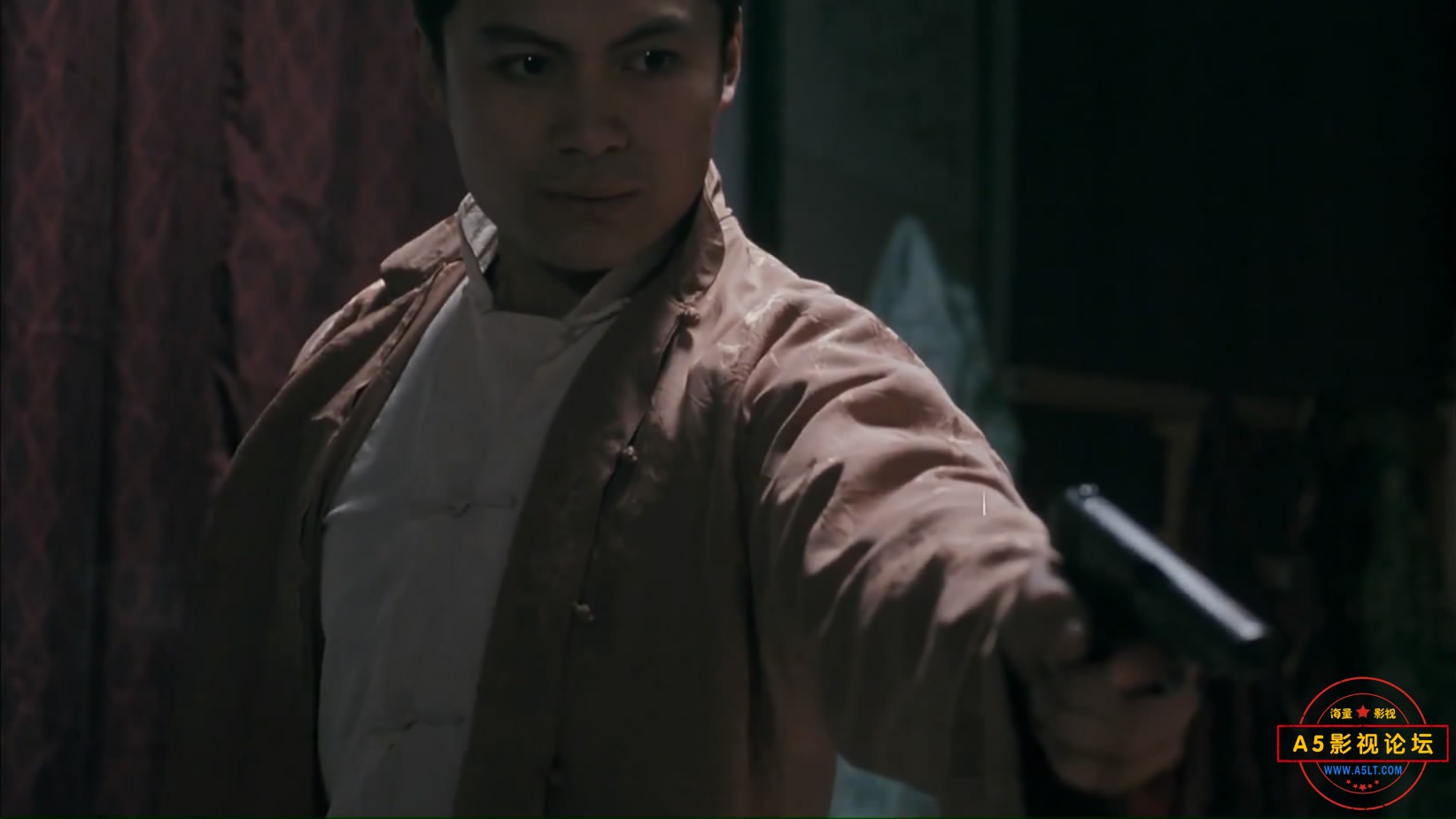 《梅花公馆》（长影1993）W[00_31_59][20221205-090226-5].JPG