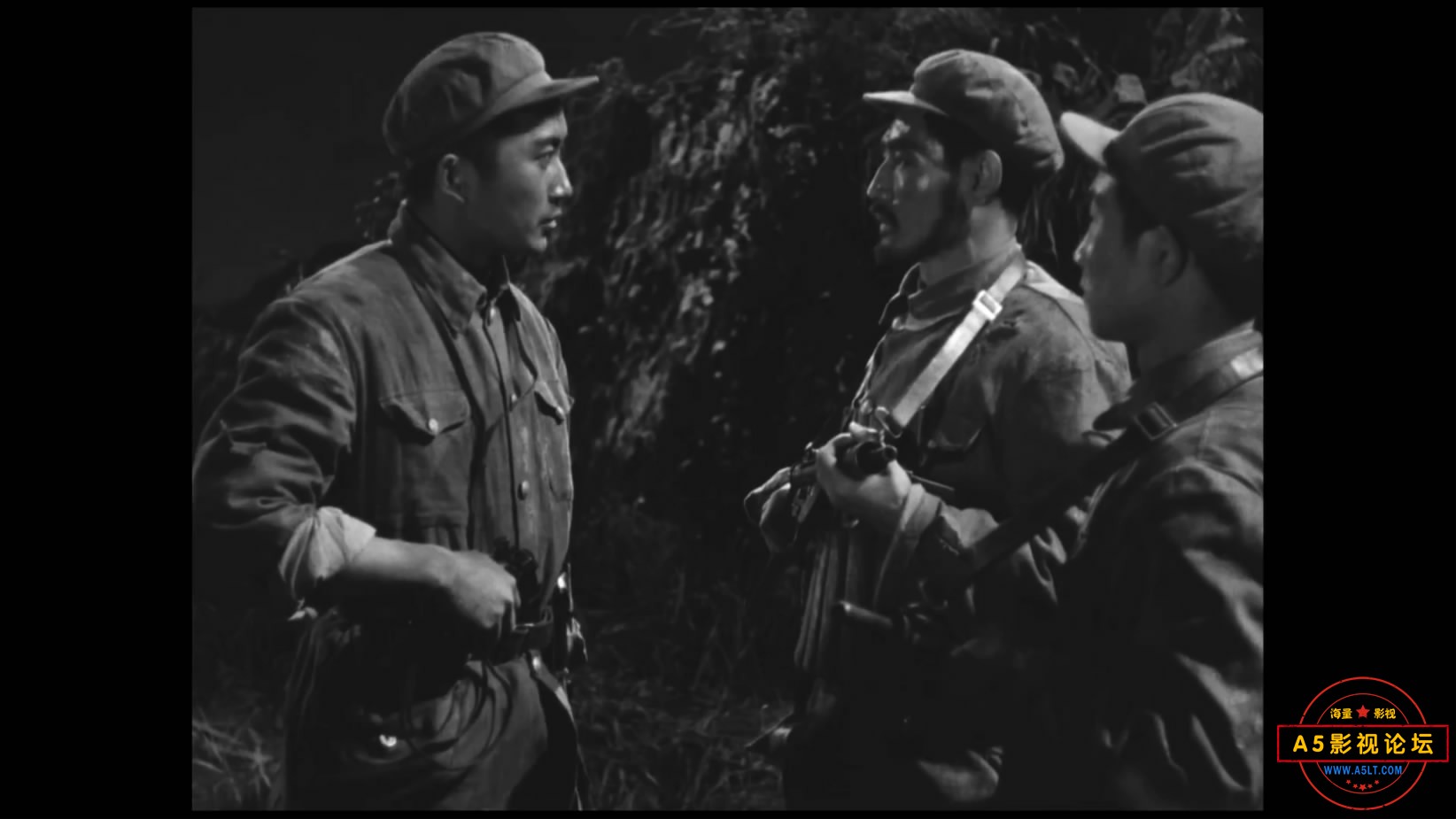 《渡江侦察记》（上影1954）[01_28_04][20221205-170330-6].JPG