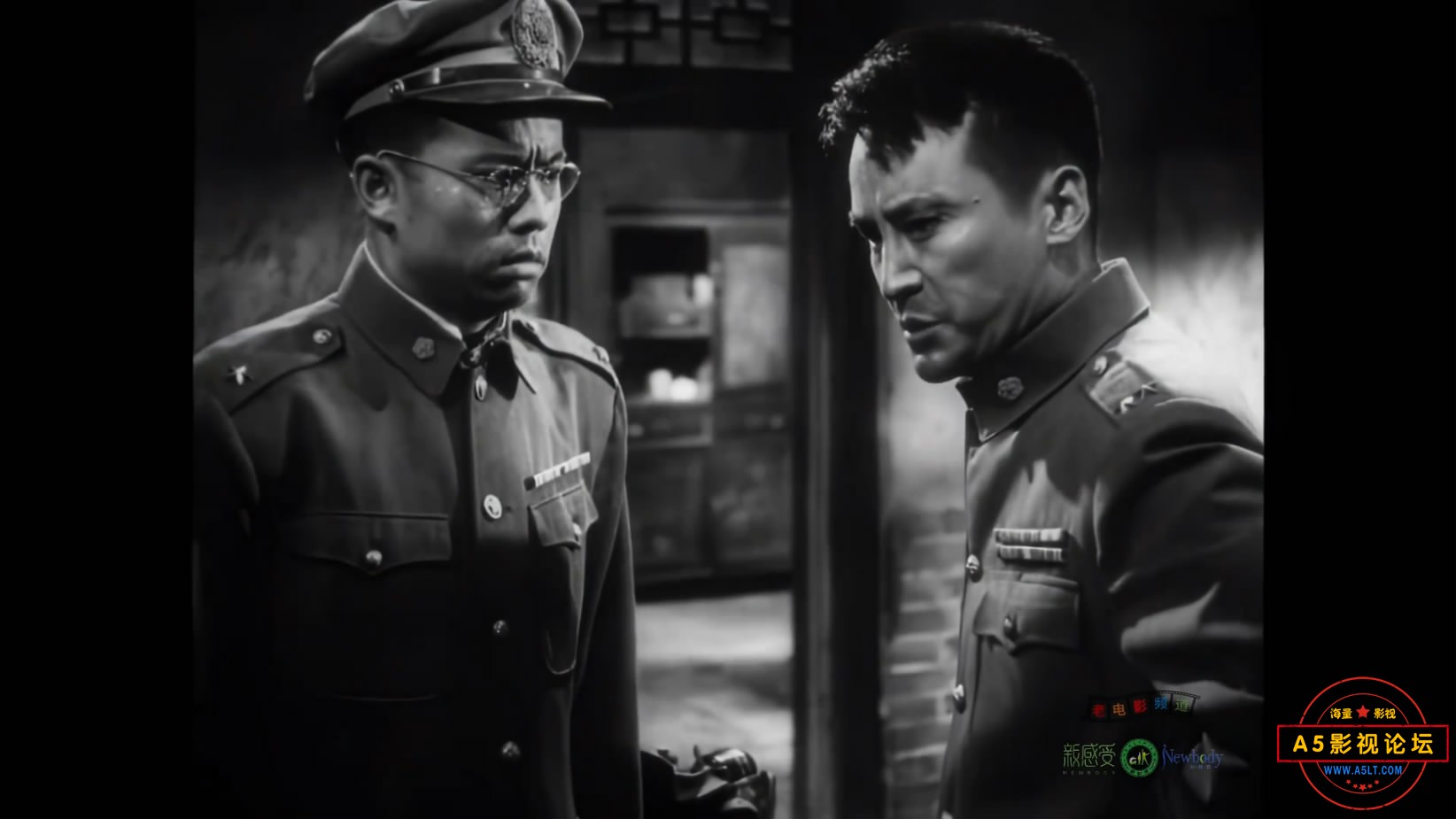 《南征北战》（上影1952）W[01_42_06][20221205-201145-8].JPG