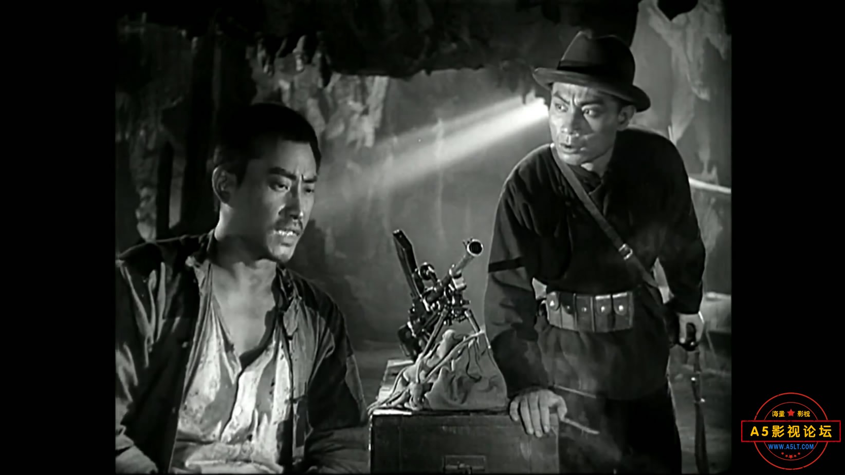《独立大队》（长影1964）W[00_34_24][20221206-092228-8].JPG