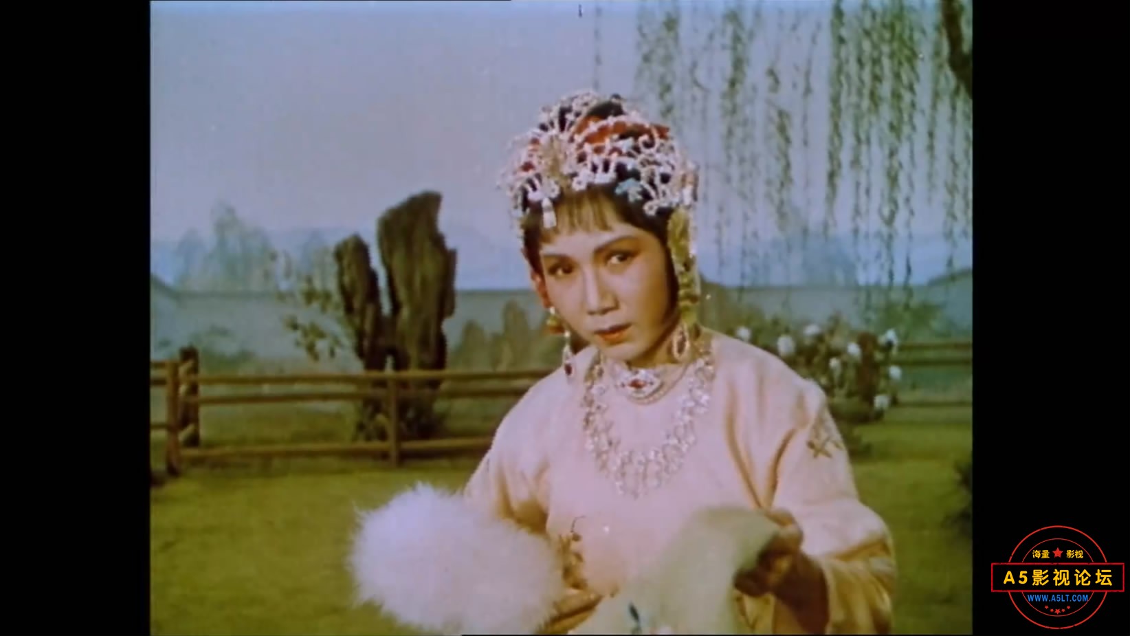 《花为媒》（长影1963）We[00_58_54][20221206-092740-6].JPG