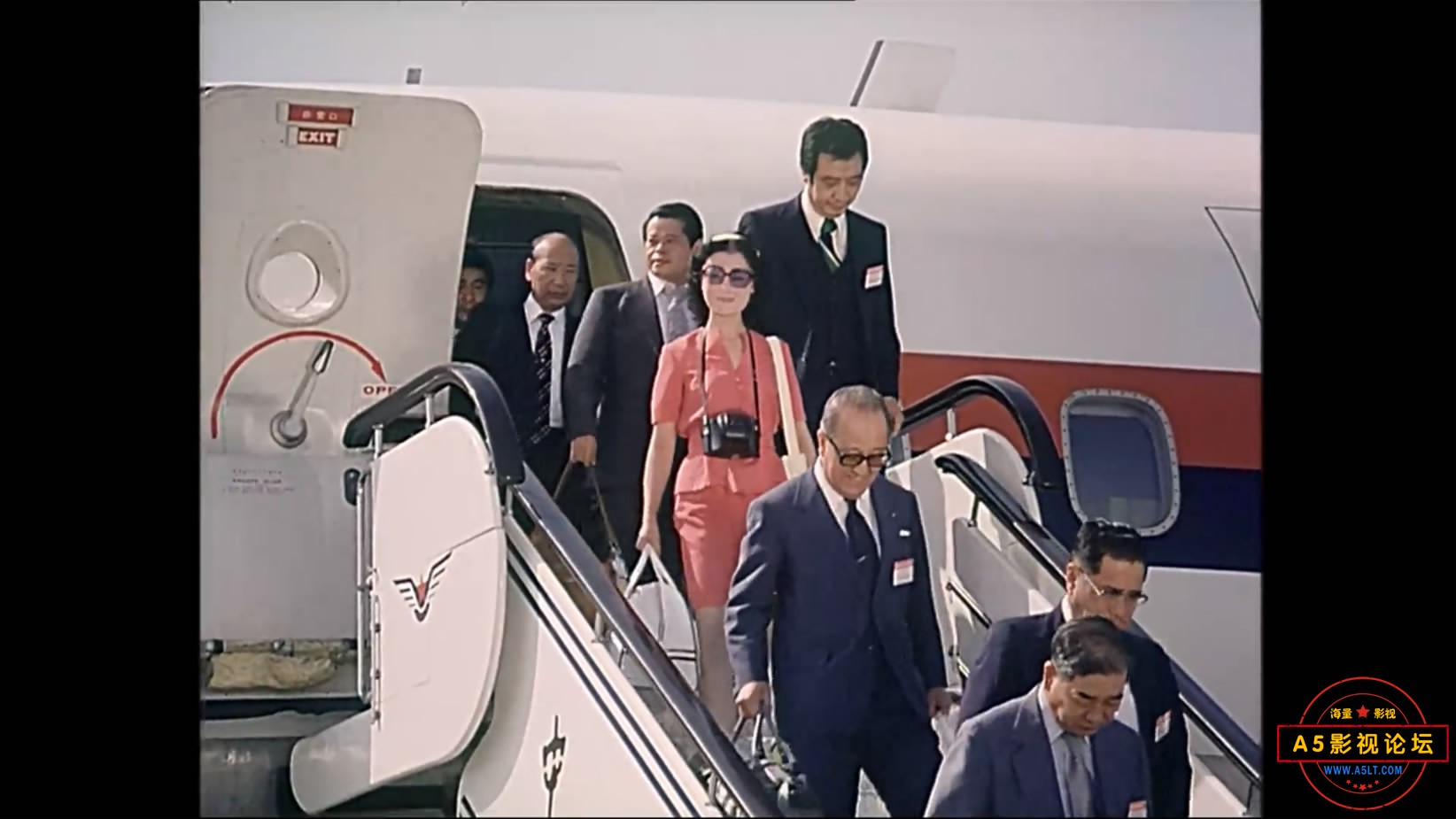 《玉色蝴蝶》（峨影1980）W[00_02_27][20221206-110647-2].JPG
