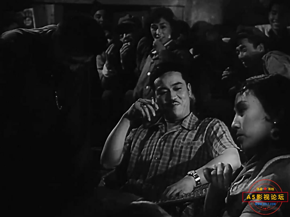 《英雄虎胆》（八一1958）W[00_20_32][20221207-135844-7].JPG
