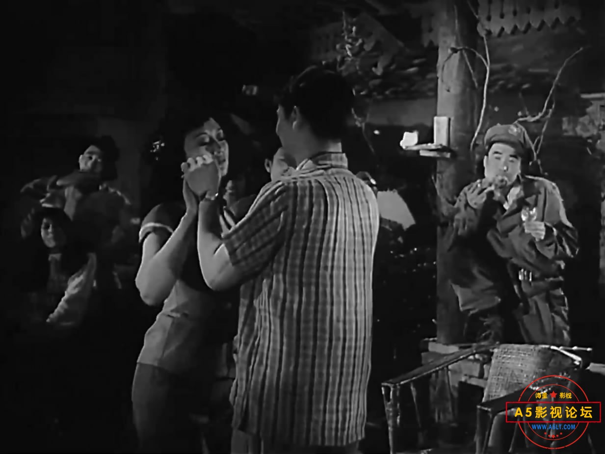 《英雄虎胆》（八一1958）W[00_16_32][20221207-135935-8].JPG