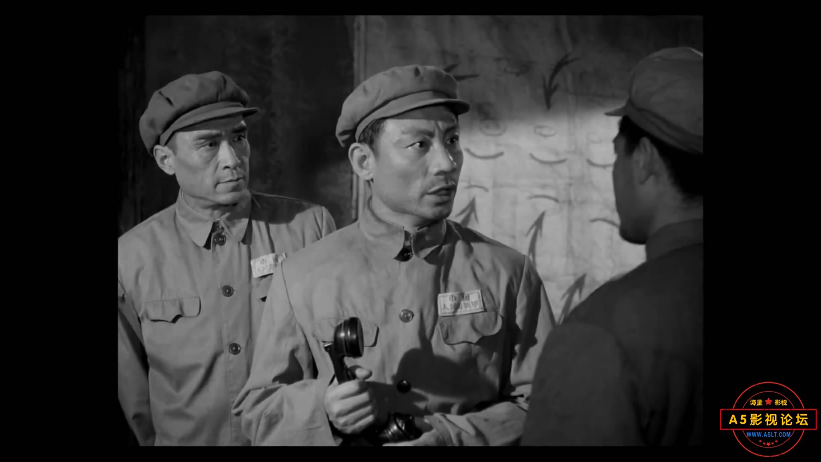 《英雄儿女》（长影1964）W[00_26_45][20221209-152305-8].JPG