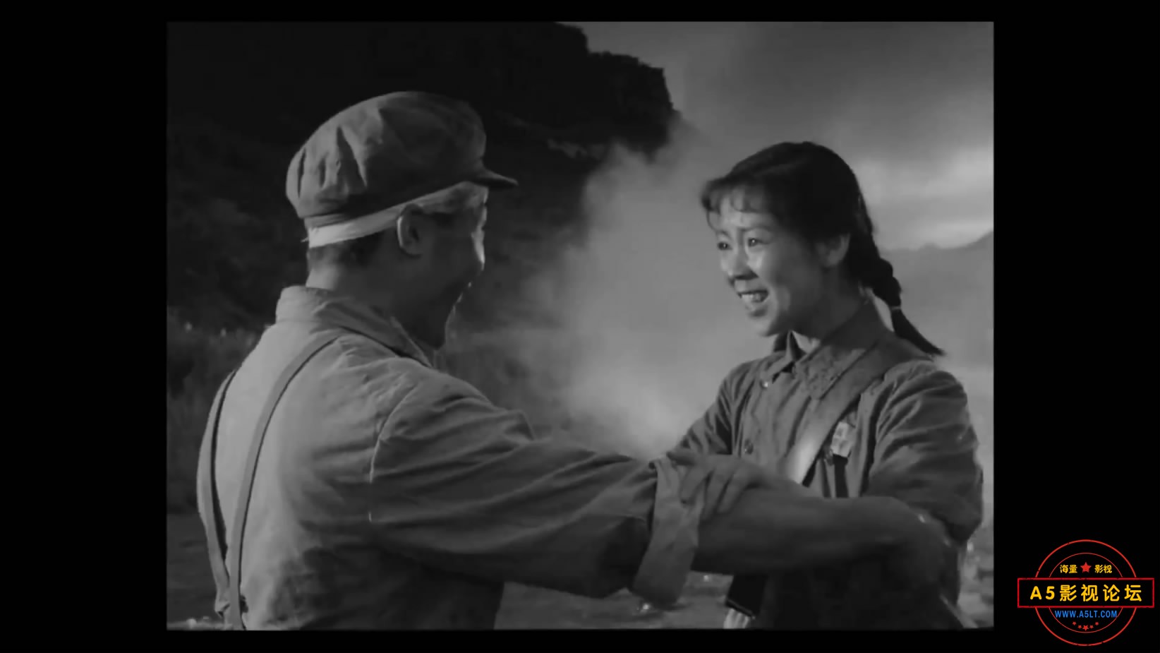 《英雄儿女》（长影1964）W[00_06_05][20221209-152053-3].JPG