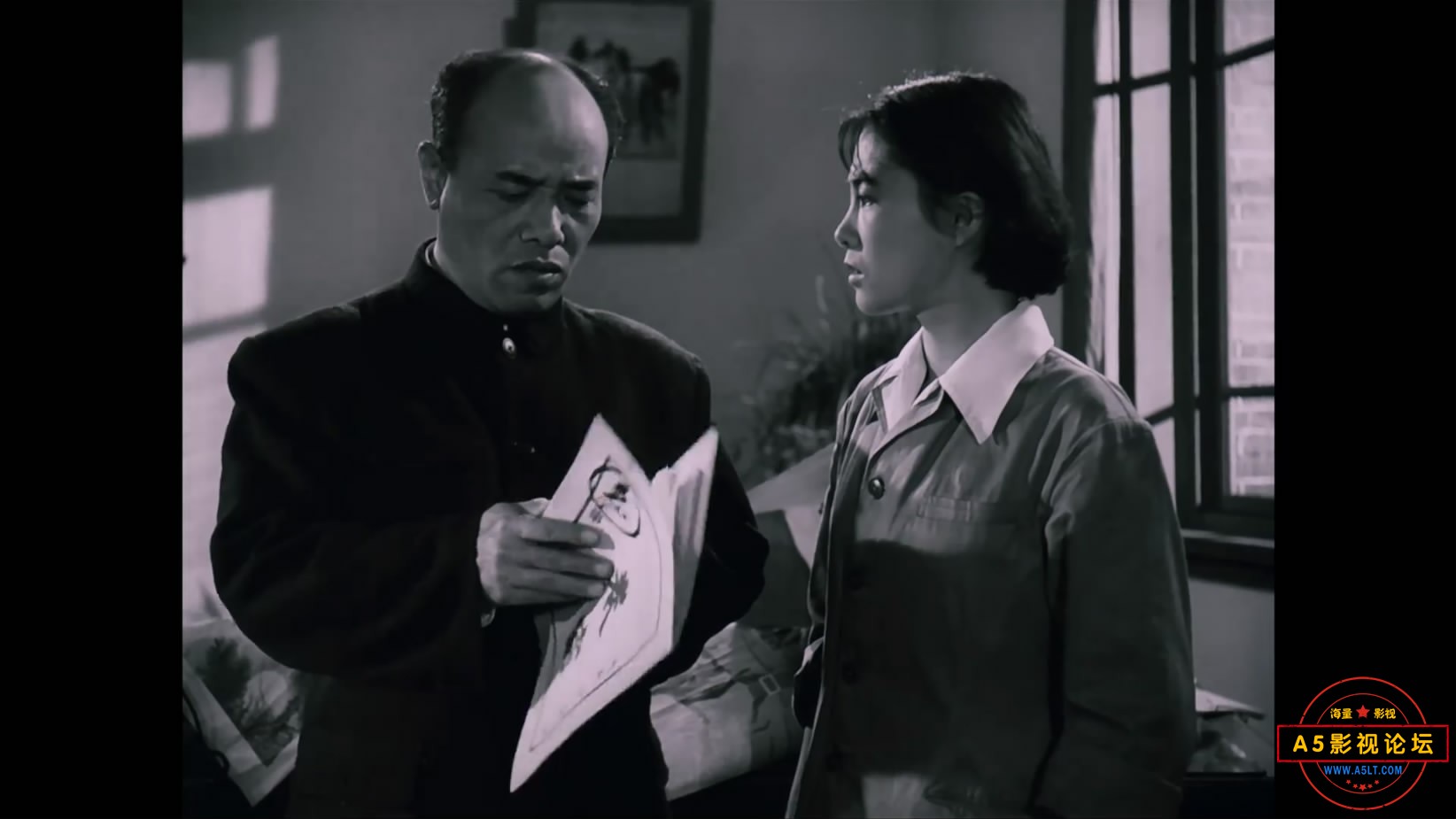 《国庆十点钟》（长影1956）[01_00_18][20221210-102517-5].JPG