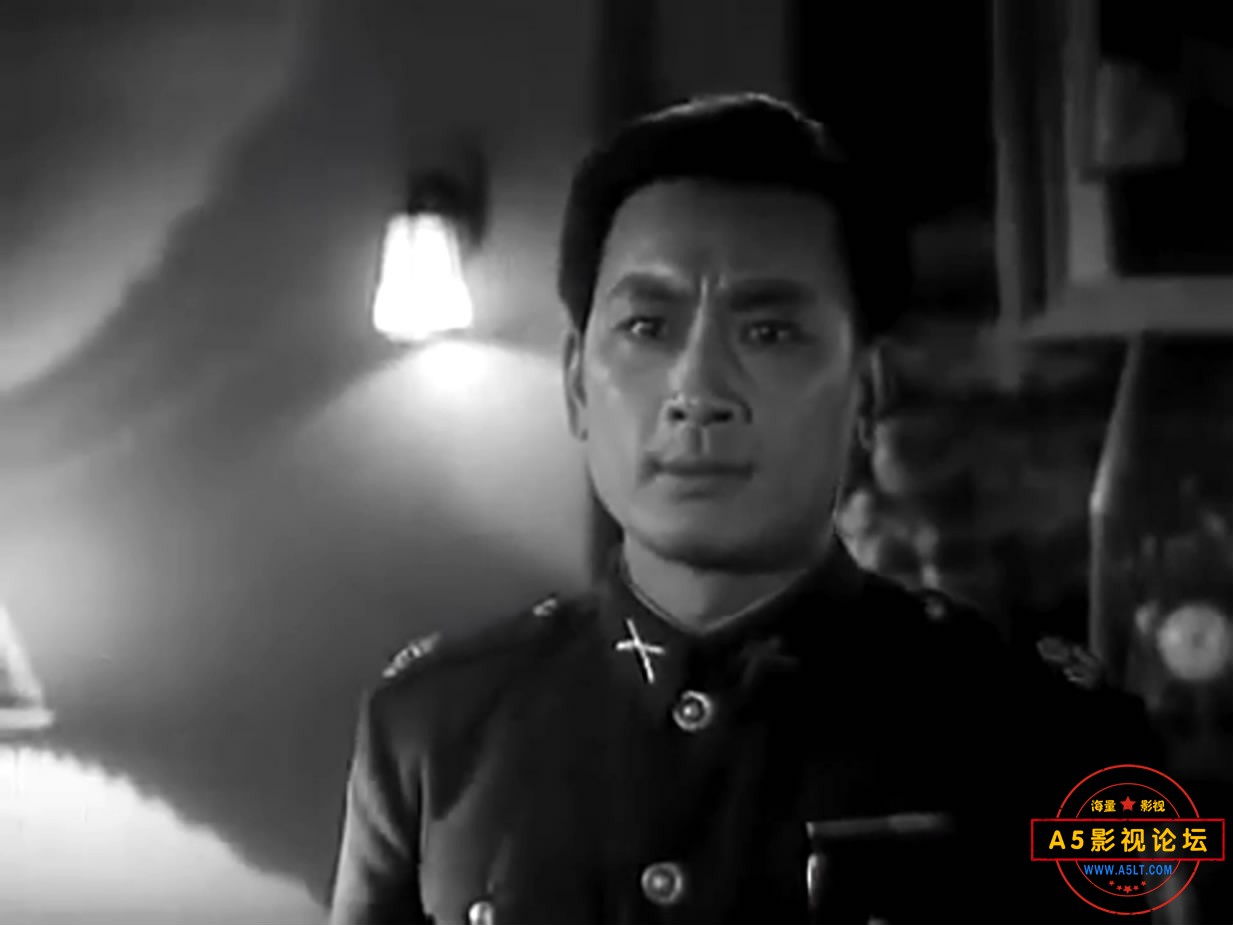 《兵临城下》（长影1964）W[00_29_17][20221210-163922-3].JPG