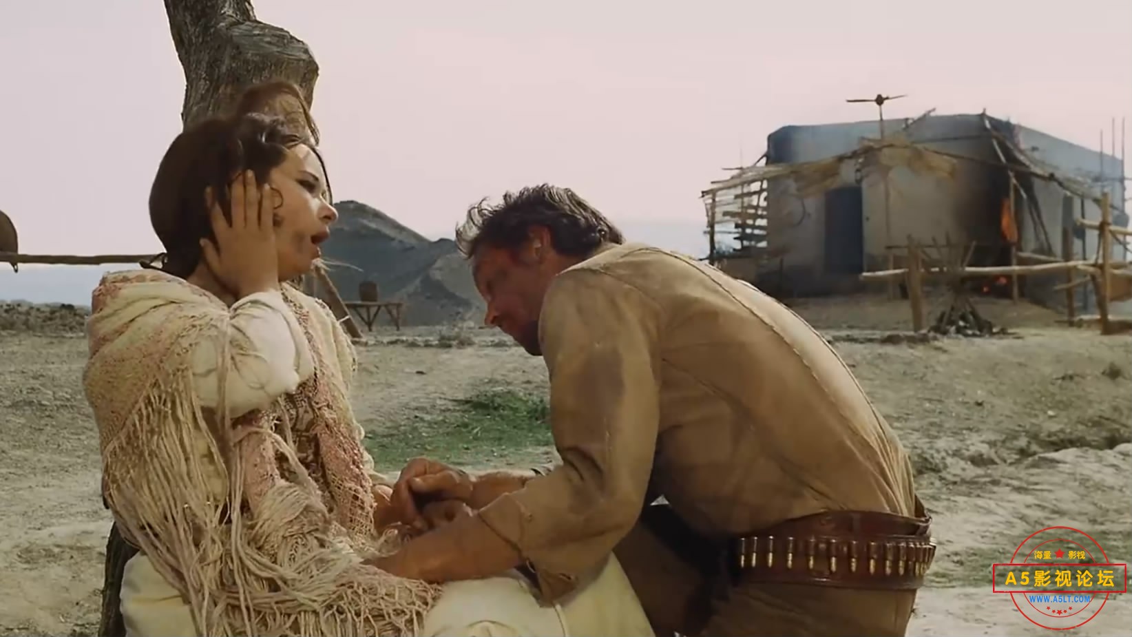 《独行侠锄奸歼仇》（1968）[01_04_49][20221211-162026-0].JPG