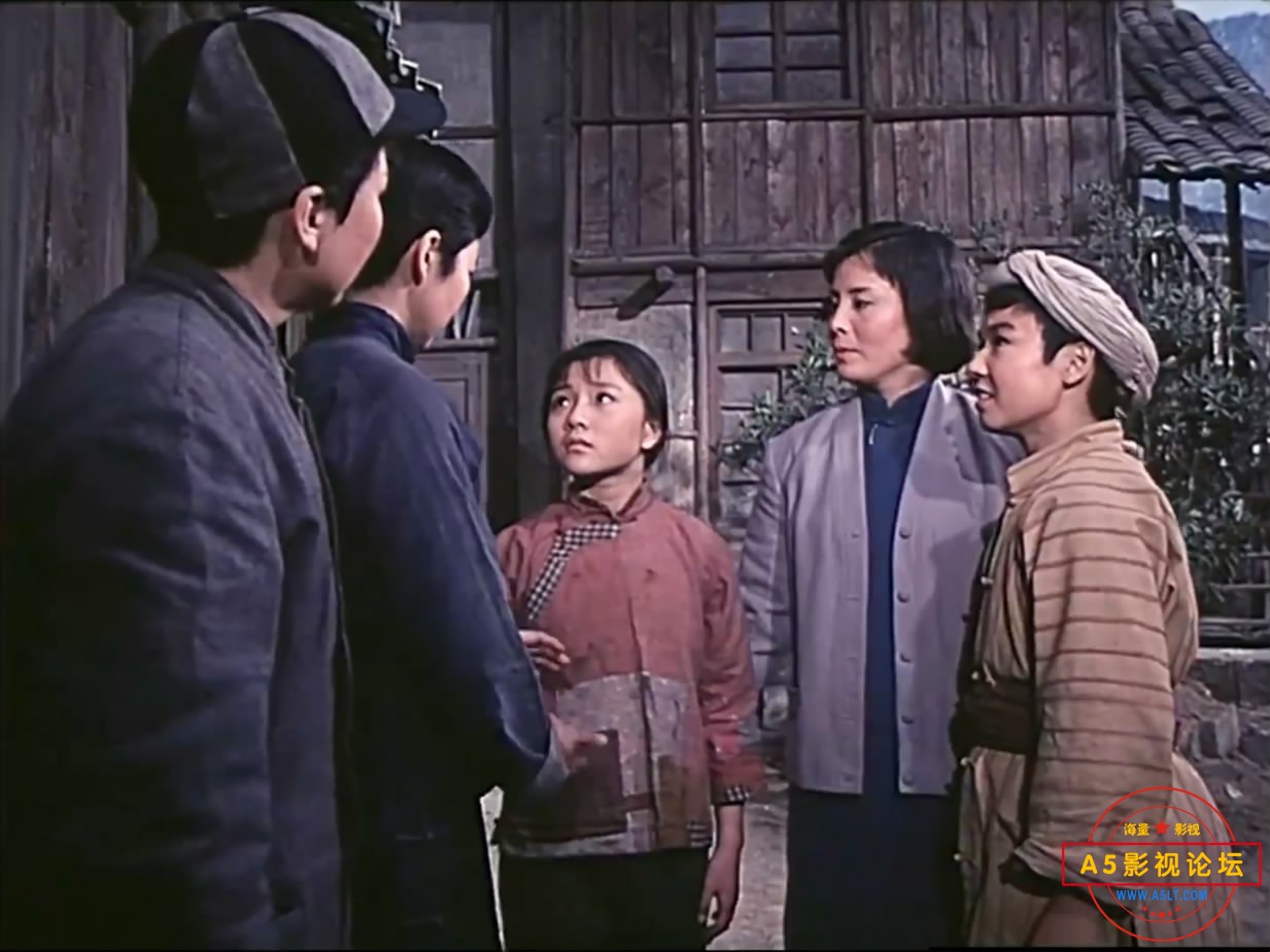 《报童》（北影1979）Web[00_28_37][20221212-073108-5].JPG