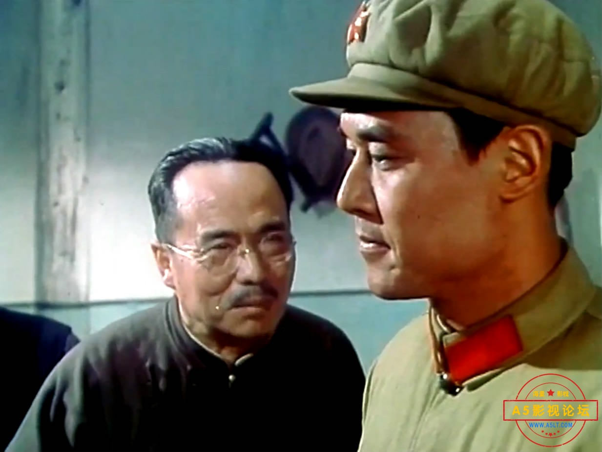 《难忘的战斗》（上影1975）[01_46_47][20221212-215010-1].JPG