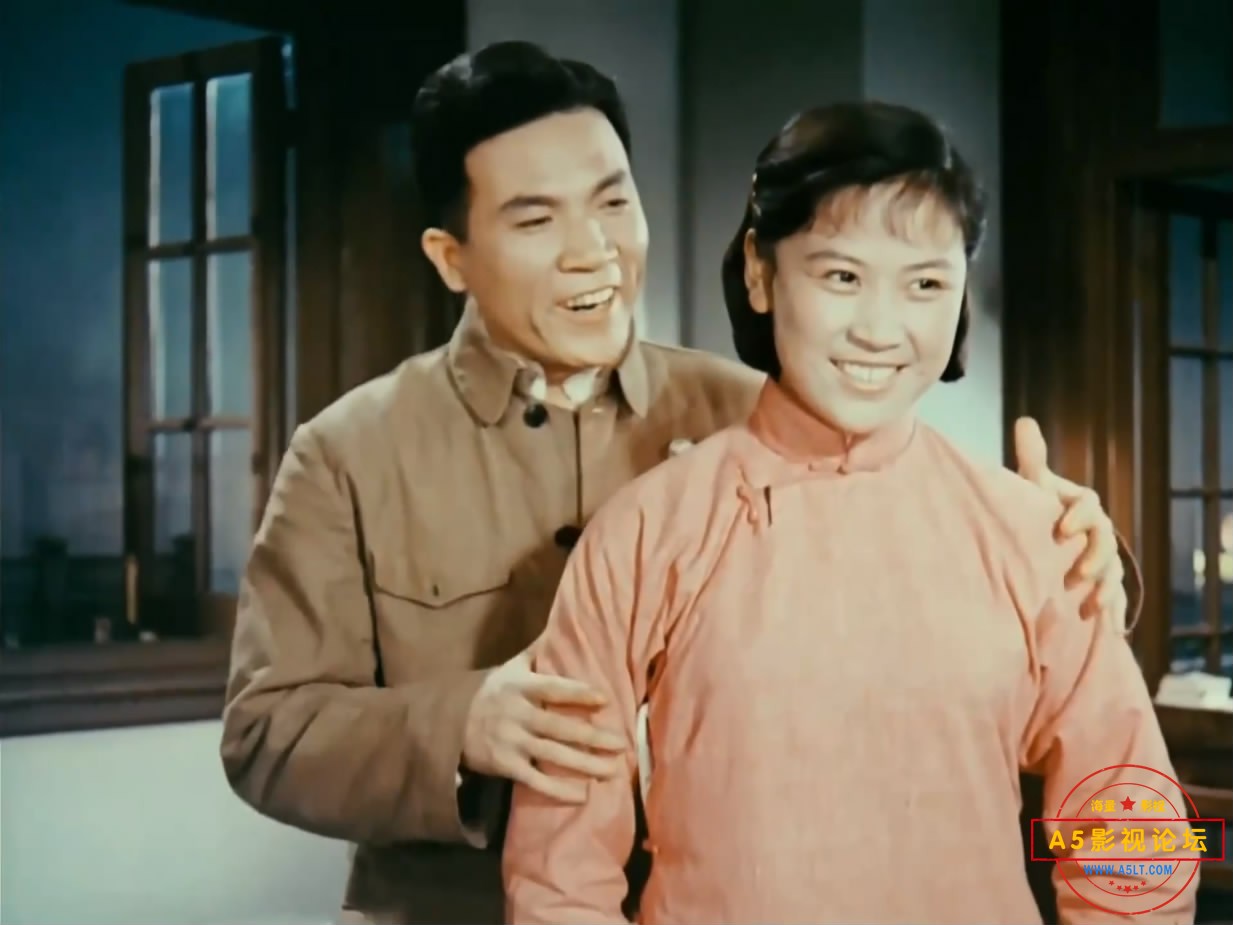 《霓虹灯下的哨兵》（天马196[00_42_11][20221213-180515-1].JPG