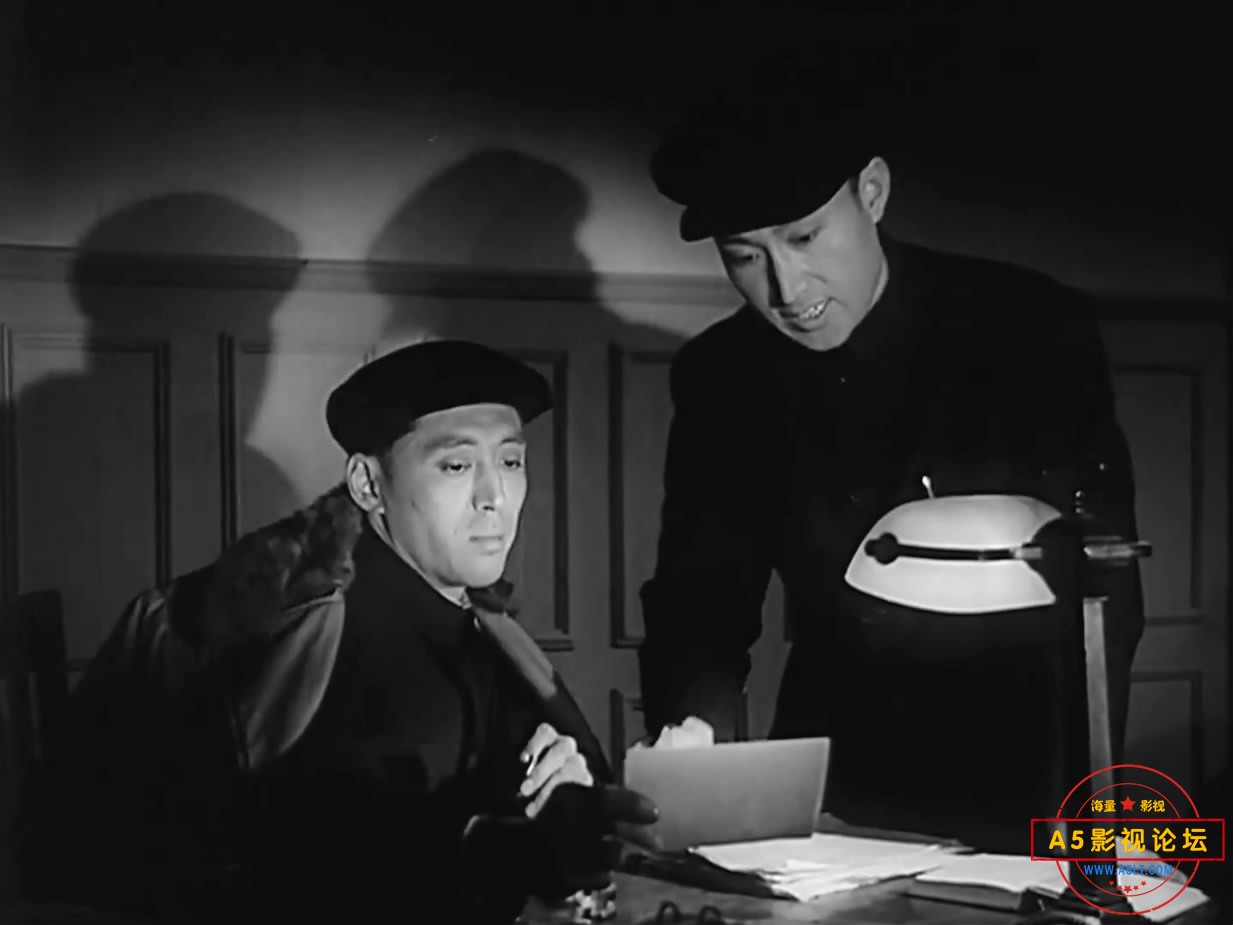 《斩断魔爪》（上影1953）W[00_42_14][20221213-212848-1].JPG
