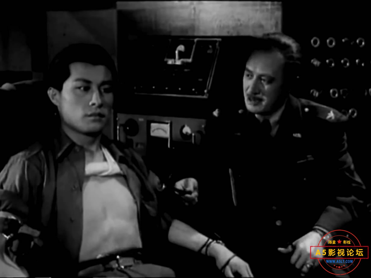 《寂静的山林》（长影1957）[01_12_03][20221213-231144-6].JPG