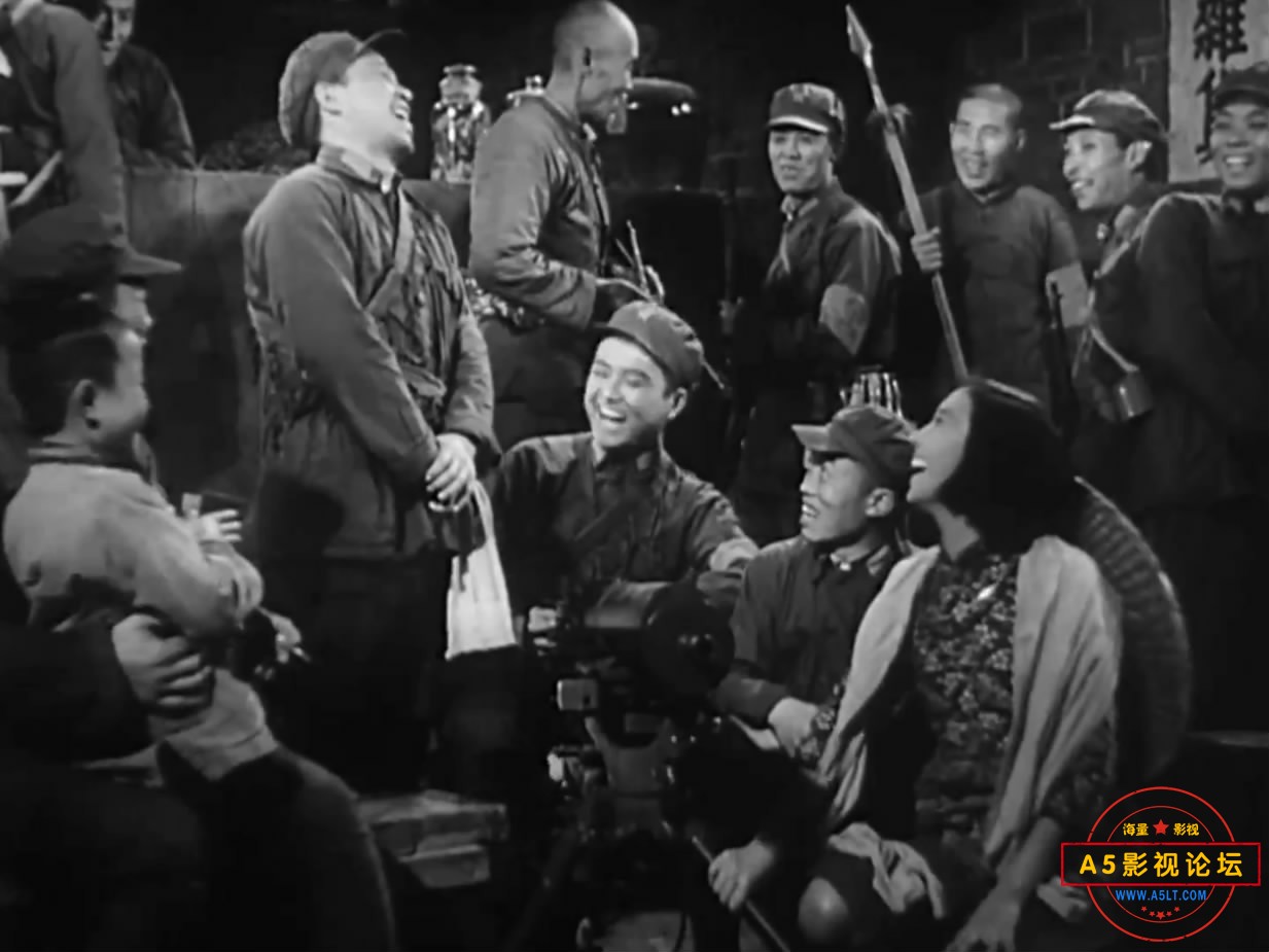 《翠岗红旗》（上影1951）W[00_04_20][20221216-205128-1].JPG