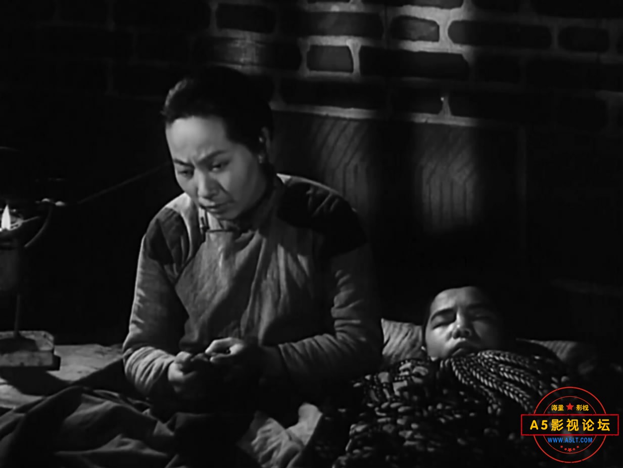 《翠岗红旗》（上影1951）W[00_45_11][20221216-205236-8].JPG