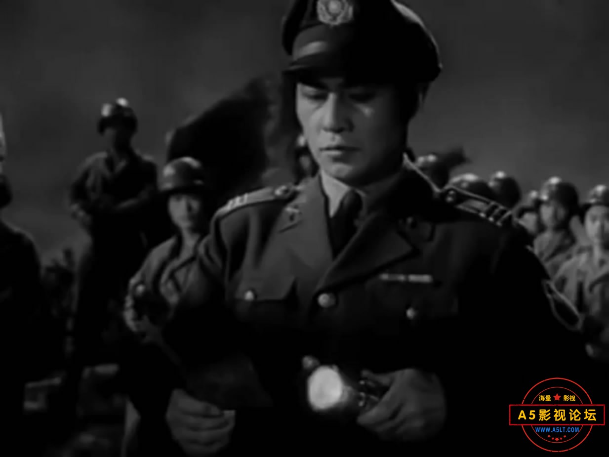 《侦察兵》（北影1974）We[00_08_12][20221216-214145-4].JPG