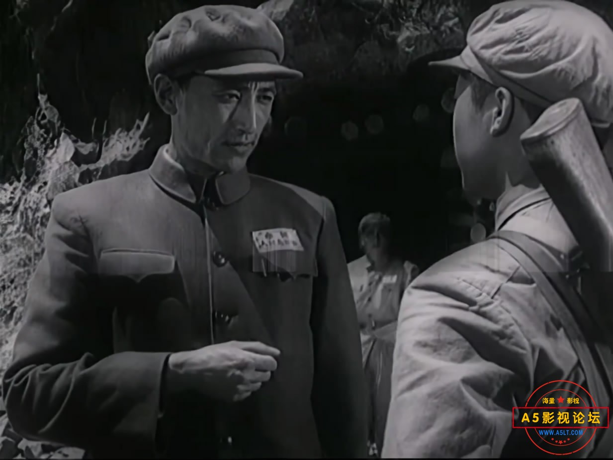 《上甘岭》（长影1956）We[00_13_34][20221218-160325-2].JPG