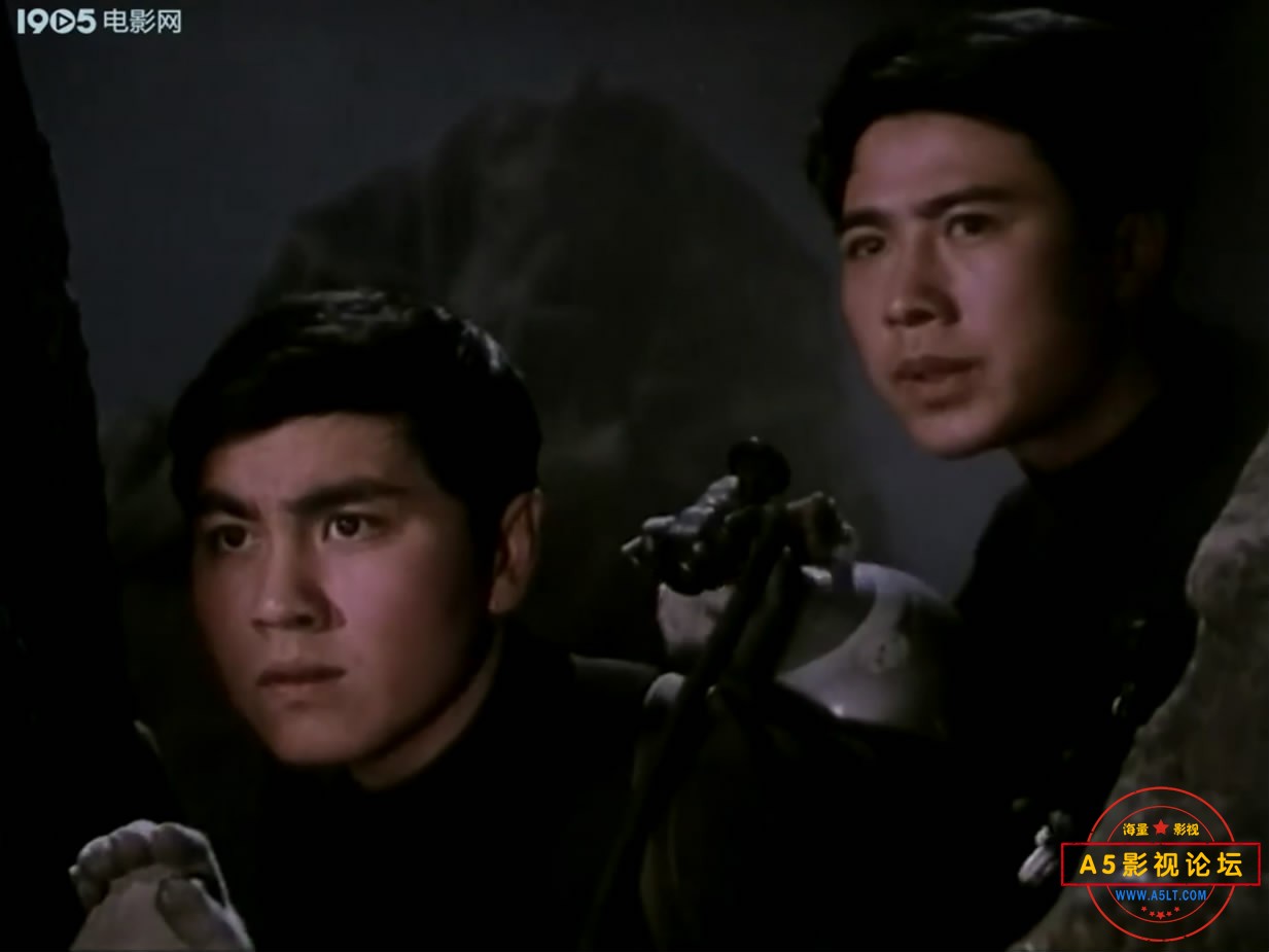 《风云岛》（长影1977）[电[01_25_51][20221221-112252-0].JPG