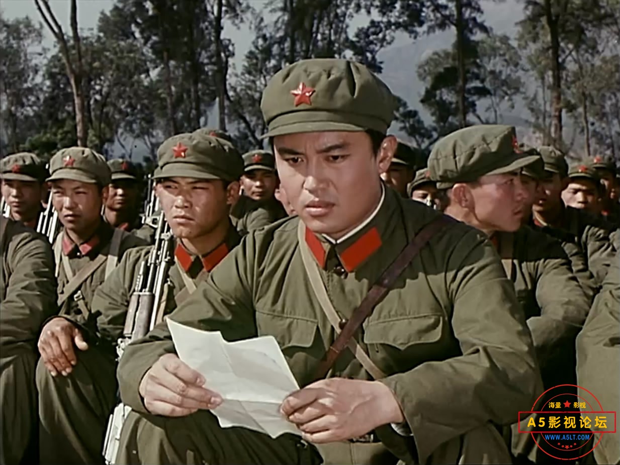 《走在战争前面》（八一1978[00_54_44][20221224-105500-3].JPG