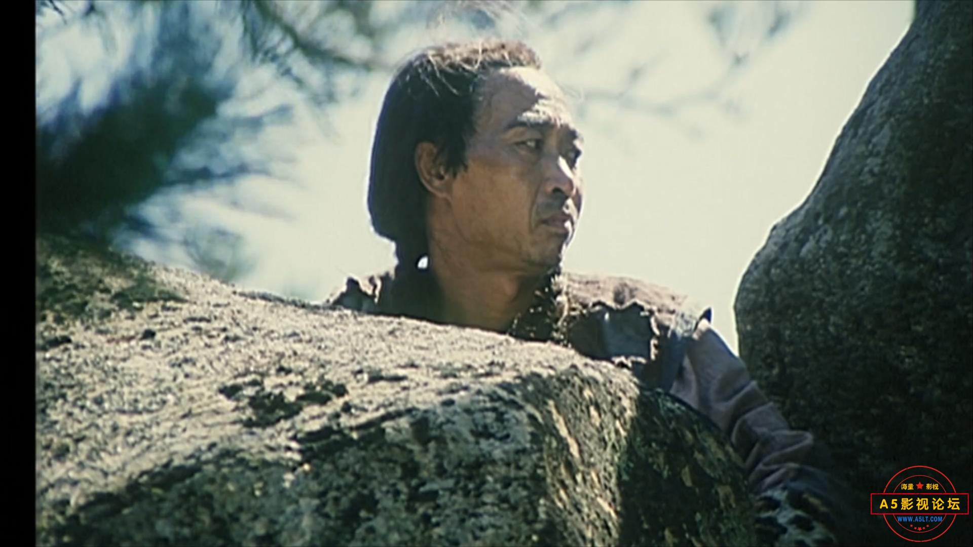 命夺黄金图 （1990）.mp4_20230611_100849553.jpg
