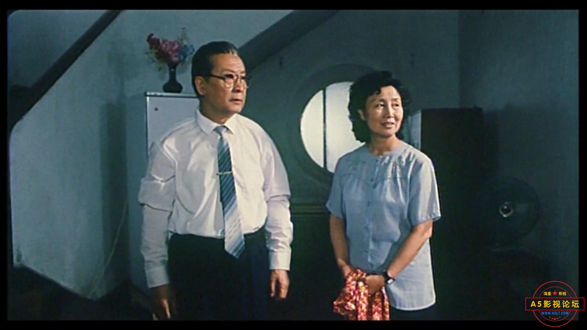 大城市一九九零（1990）.mp4_20230615_100504435.jpg