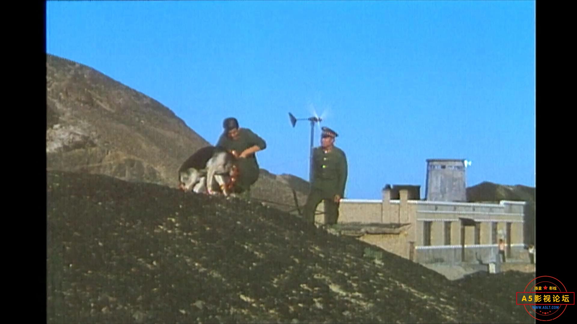 天边有一簇圣火（1990）.mp4_20230624_105814850.jpg