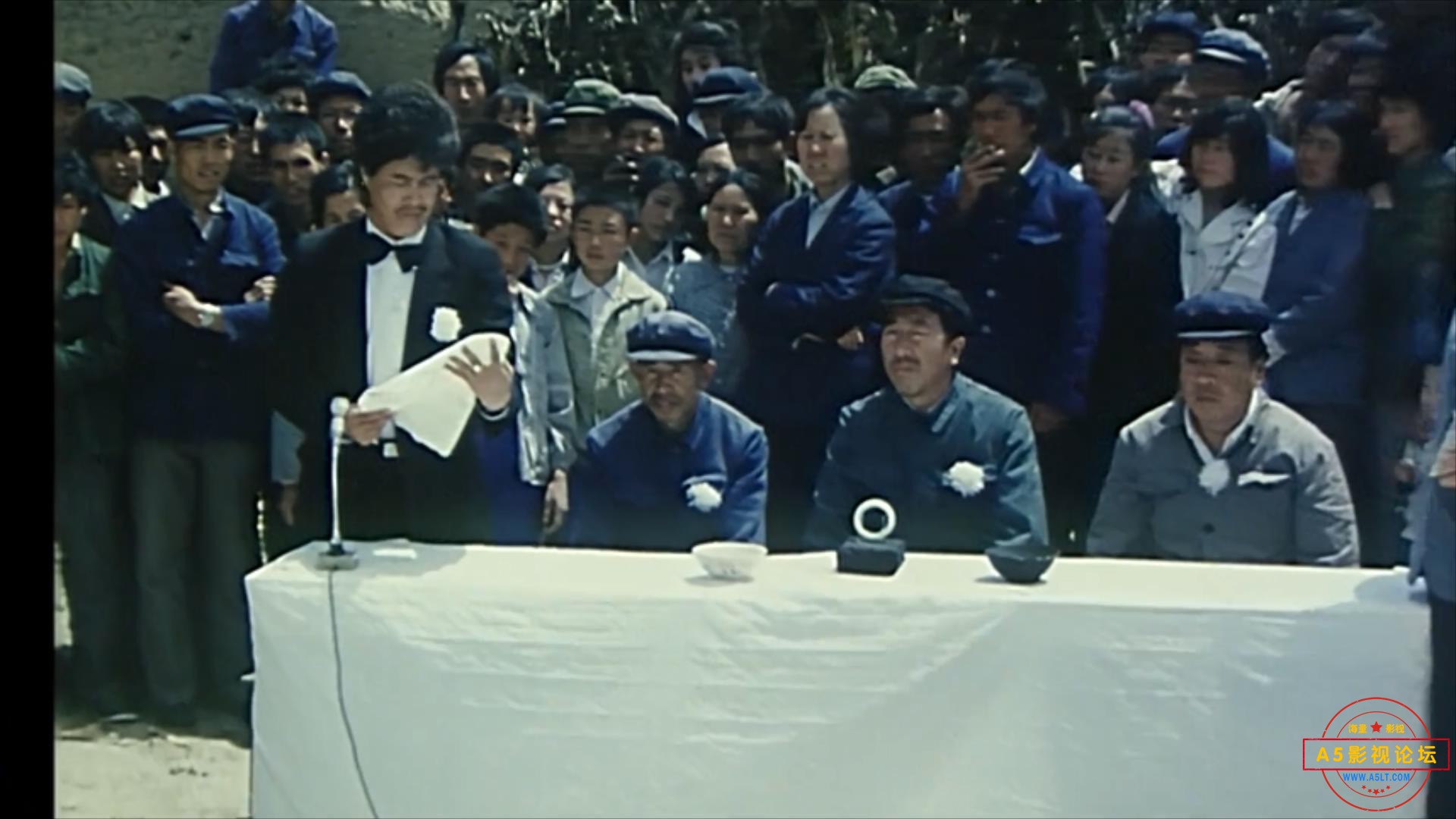 现世活宝（1990）.mp4_20230624_113006517.jpg