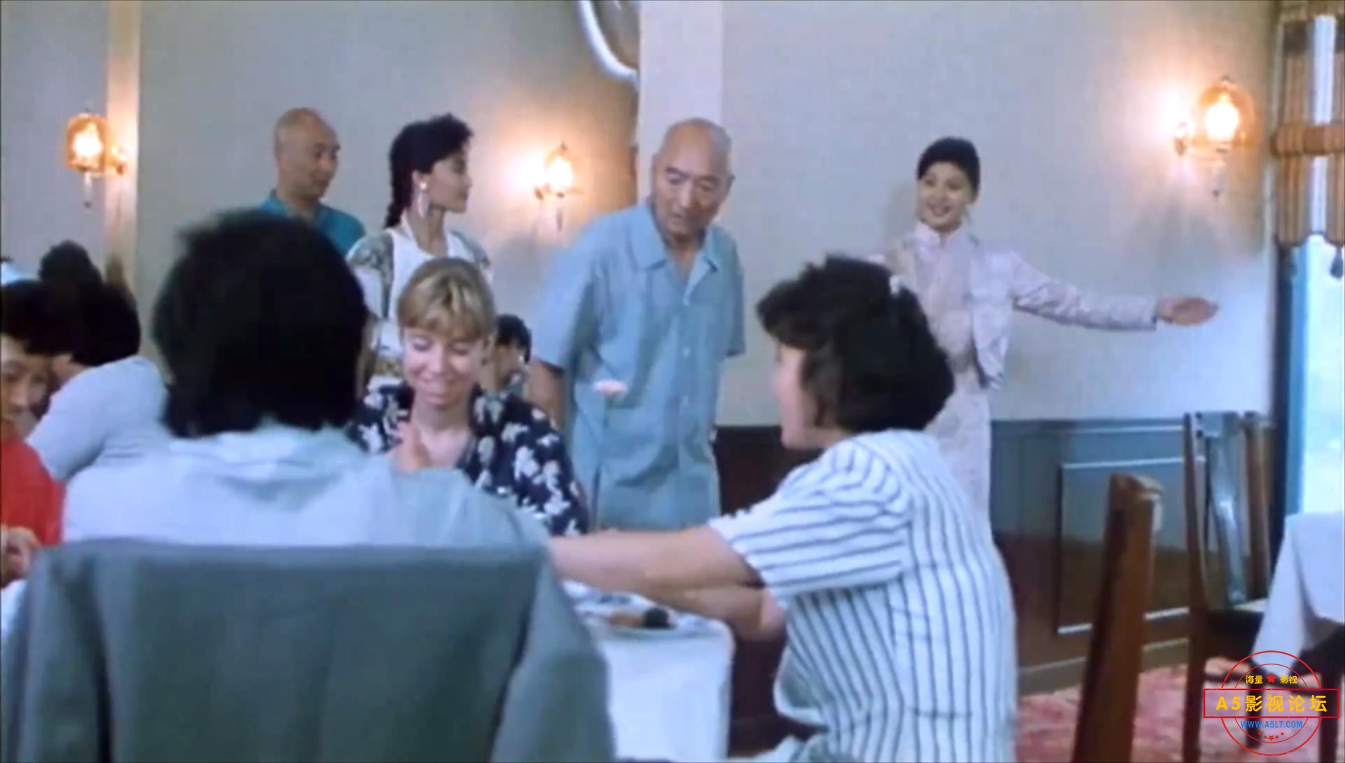 父子老爷车（深圳.1990）.mp4_20230626_123315770.jpg