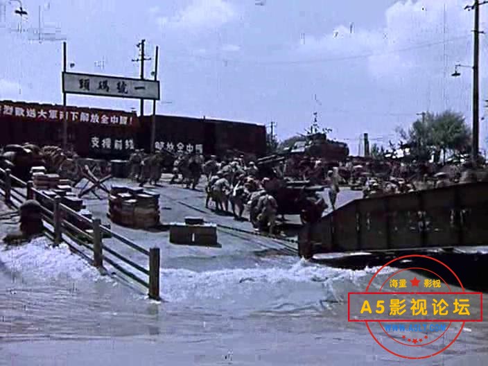 江水滔滔 (1976).avi_20230713_091406707.jpg