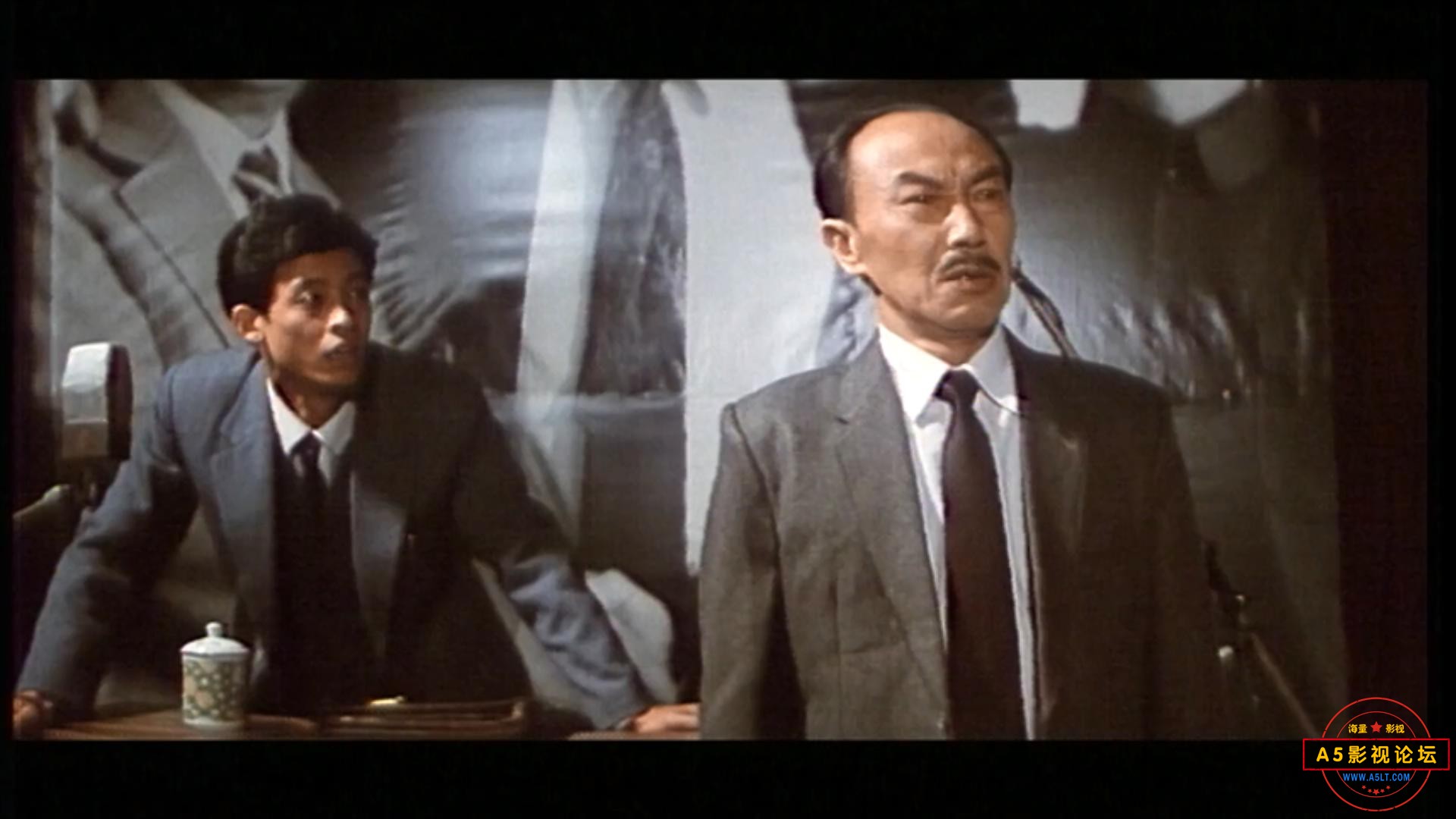 秘密采访（1989）.mp4_20230527_100343069.jpg