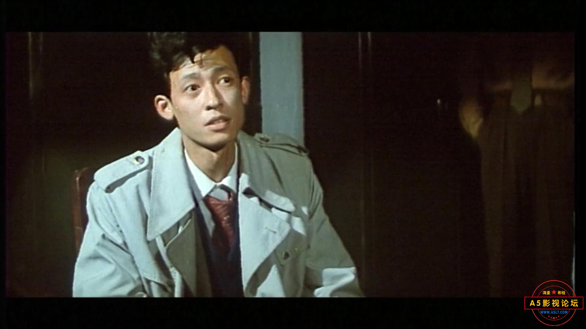 秘密采访（1989）.mp4_20230527_100245955.jpg