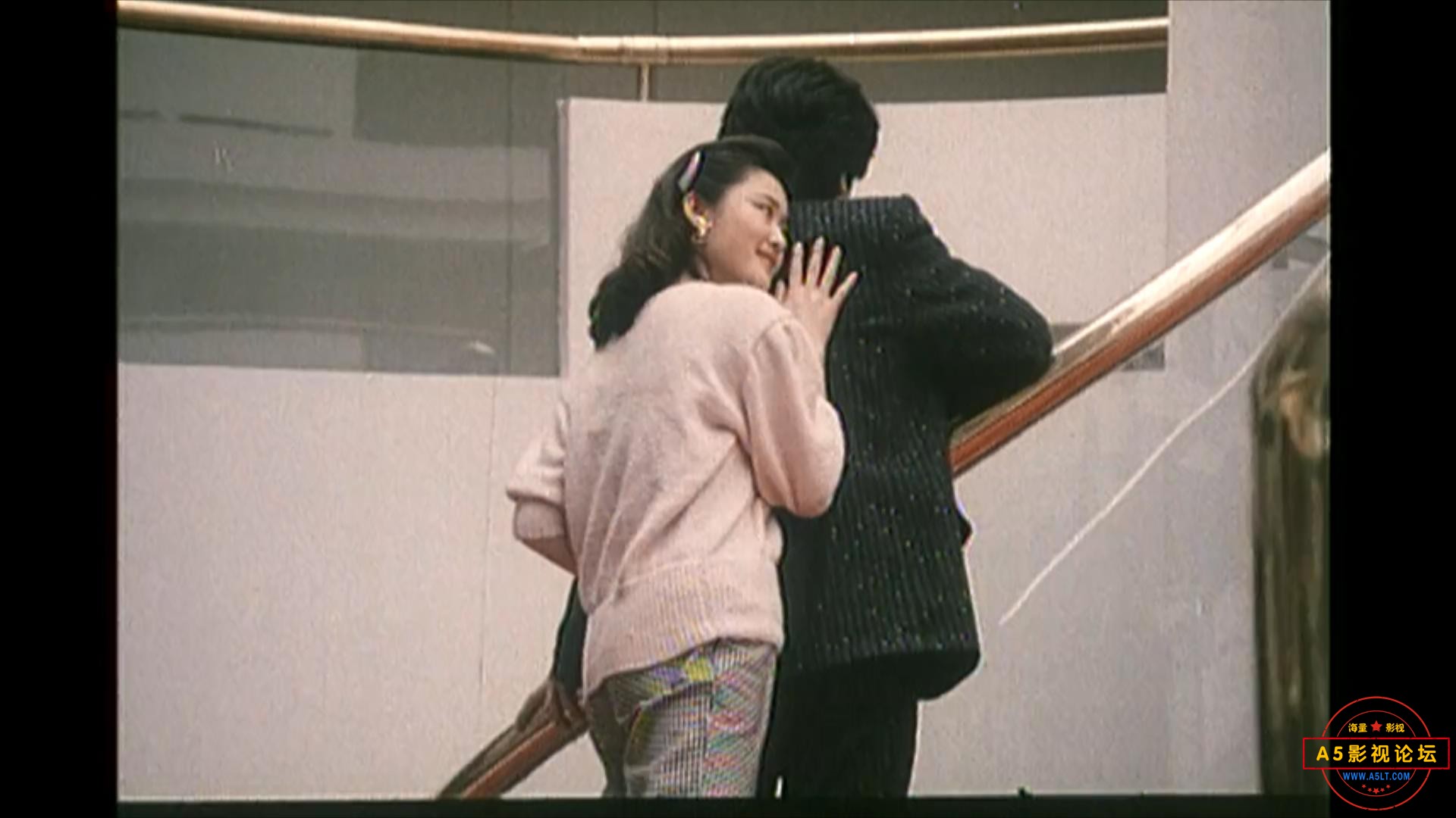 三对半情侣和一个小偷（1989）.mp4_20230529_155032979.jpg