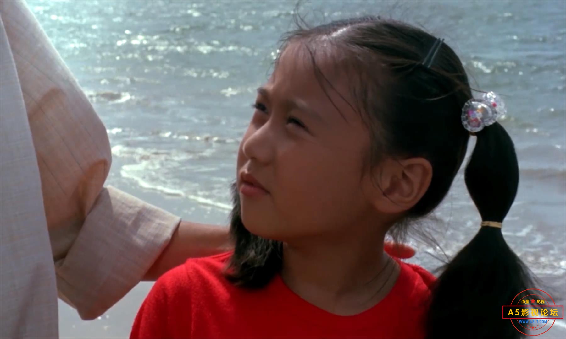 眼镜里的海.1989.mp4_20230720_093316594.jpg