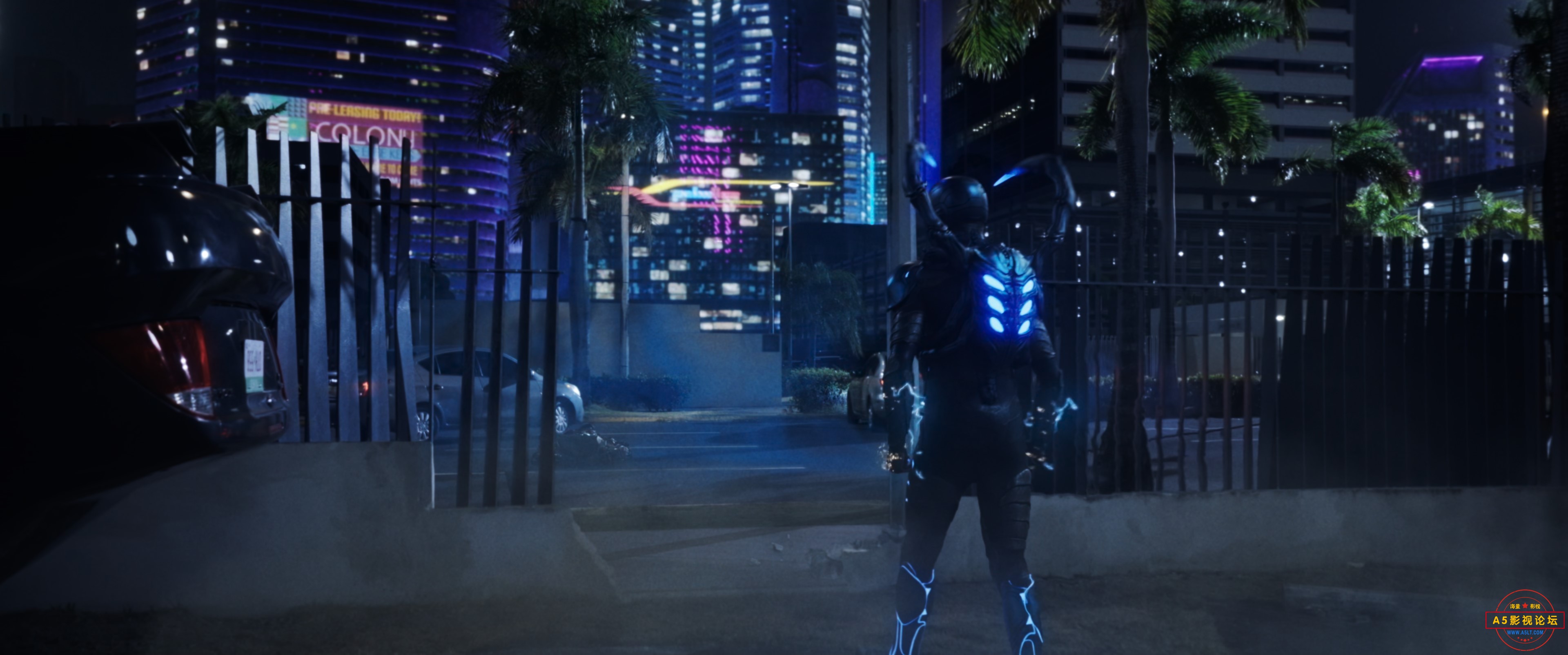 Blue.Beetle.2023.216-00_50_16-2023_09_19_10_05_12.jpg